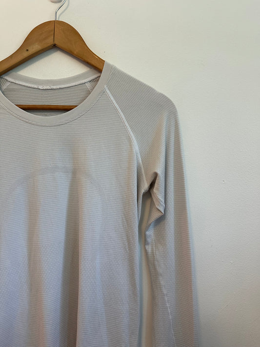 Lululemon Swiftly Tech Long Sleeve 2.0 Shirt in White Stripe | Size 8