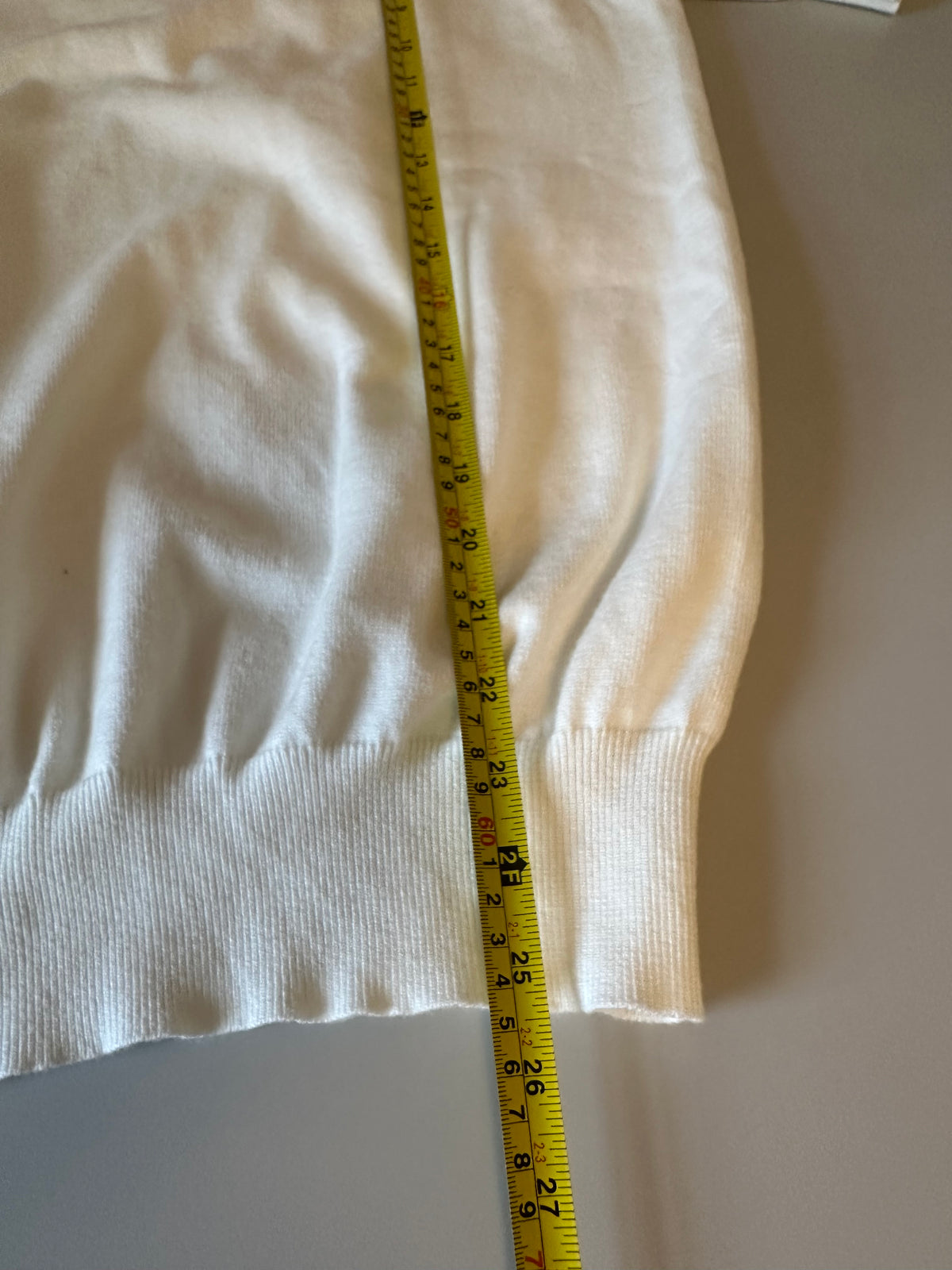 Vine & Love Ivory White Puff Short Sleeve Knit Sweater | Size Medium
