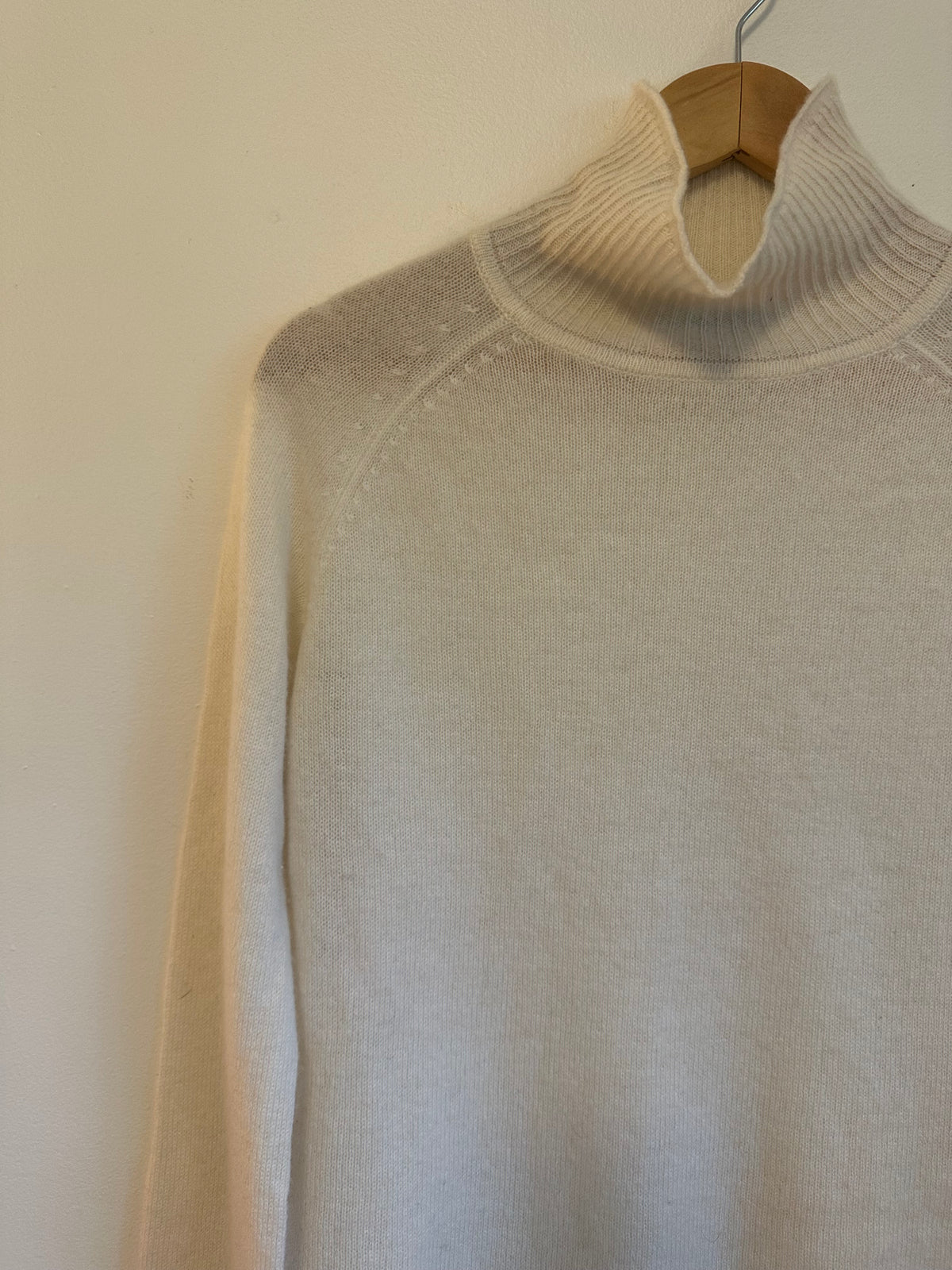 Oats Cashmere Cream White 100% Cashmere Turtleneck Sweater | Size Medium