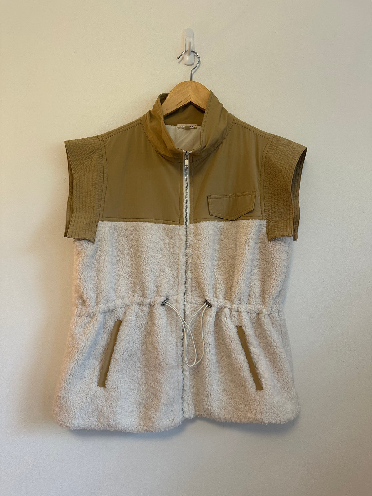 Jodifl Mixed Media Sherpa Vest in Tan and Cream | Size Small