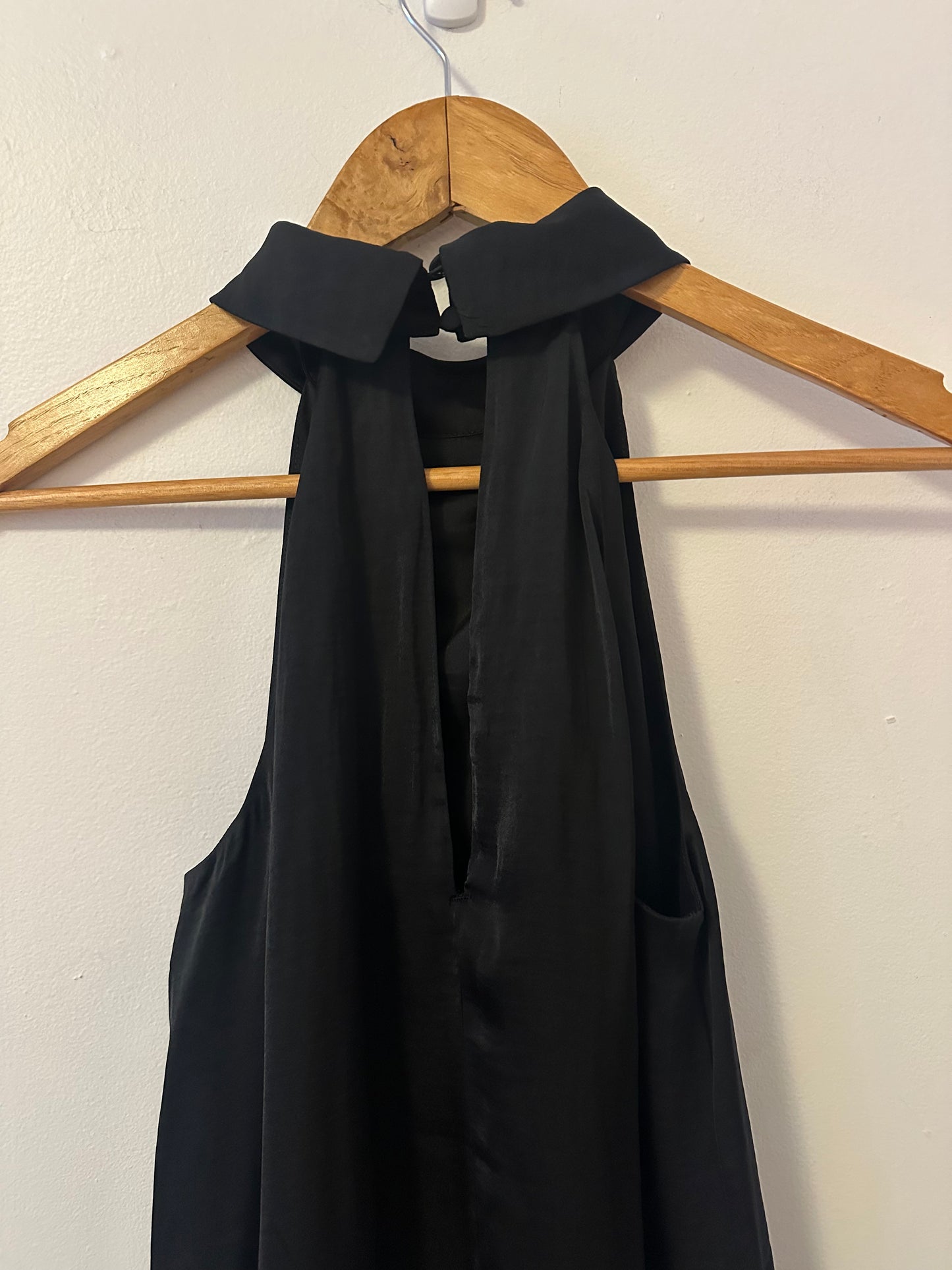 Banana Republic Swing Pleated Halter Tank Top in Black | Size XXS