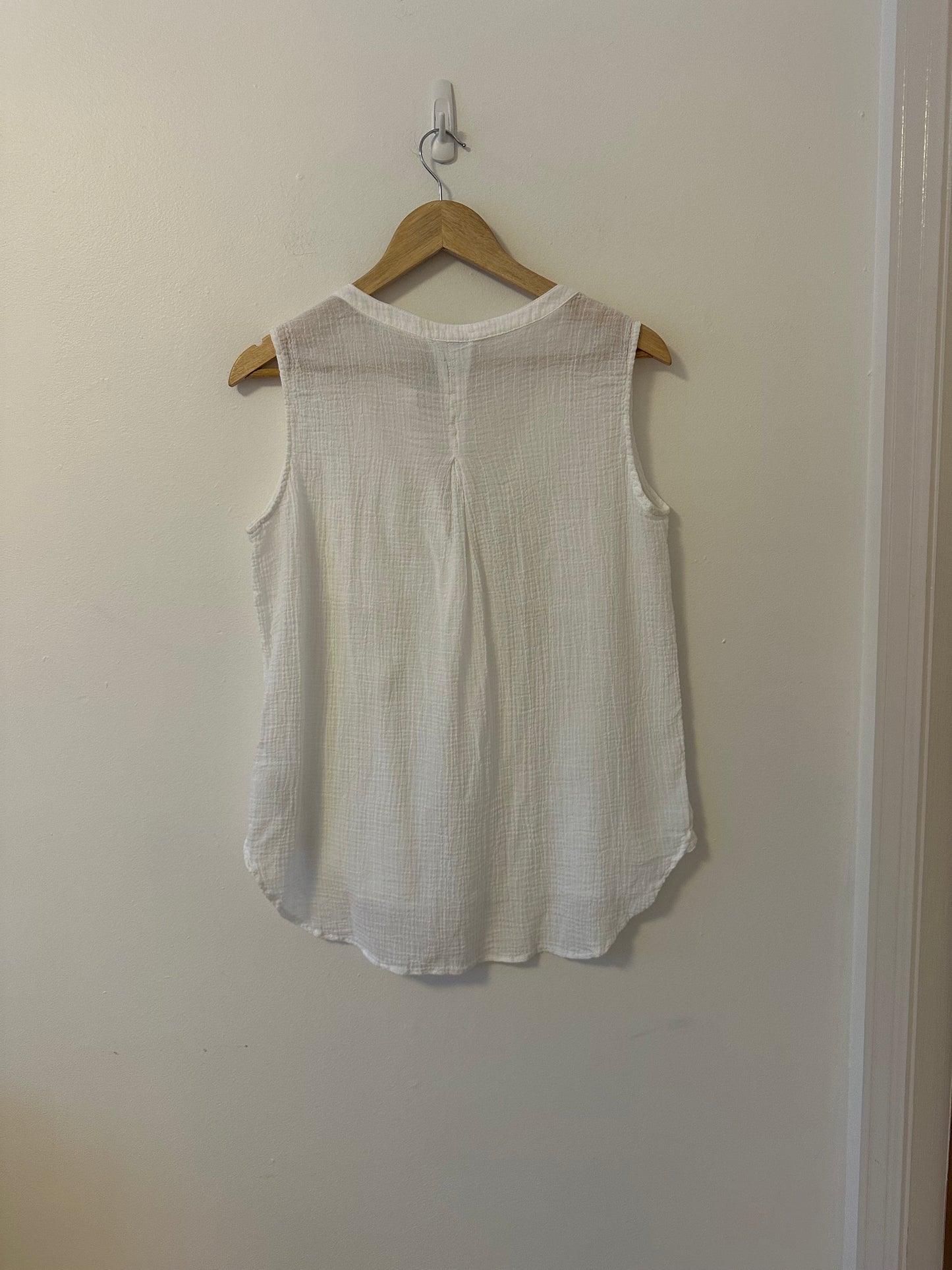 C&C California Cotton Gauze Henley Top in White | Size Small