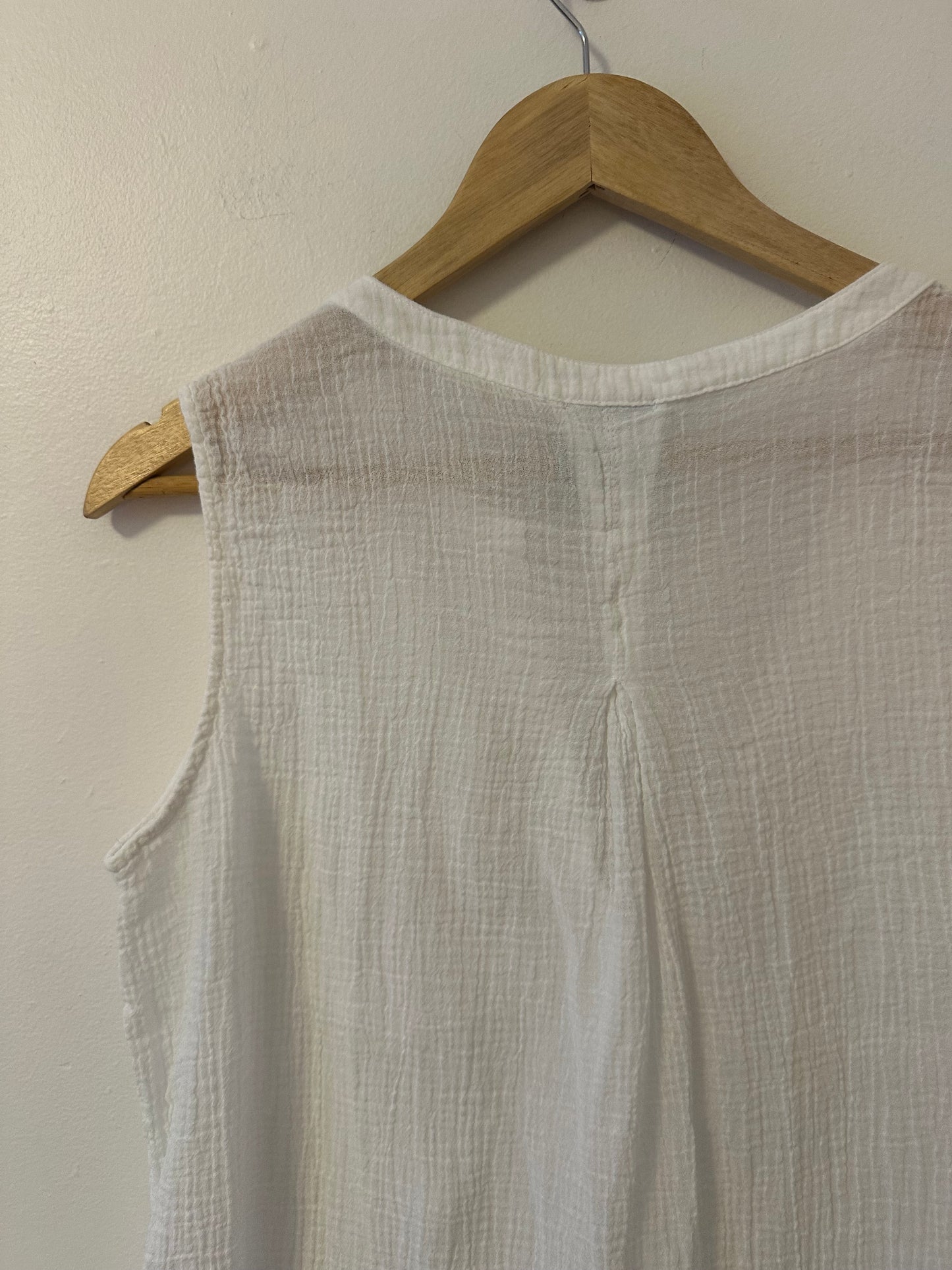 C&C California Cotton Gauze Henley Top in White | Size Small