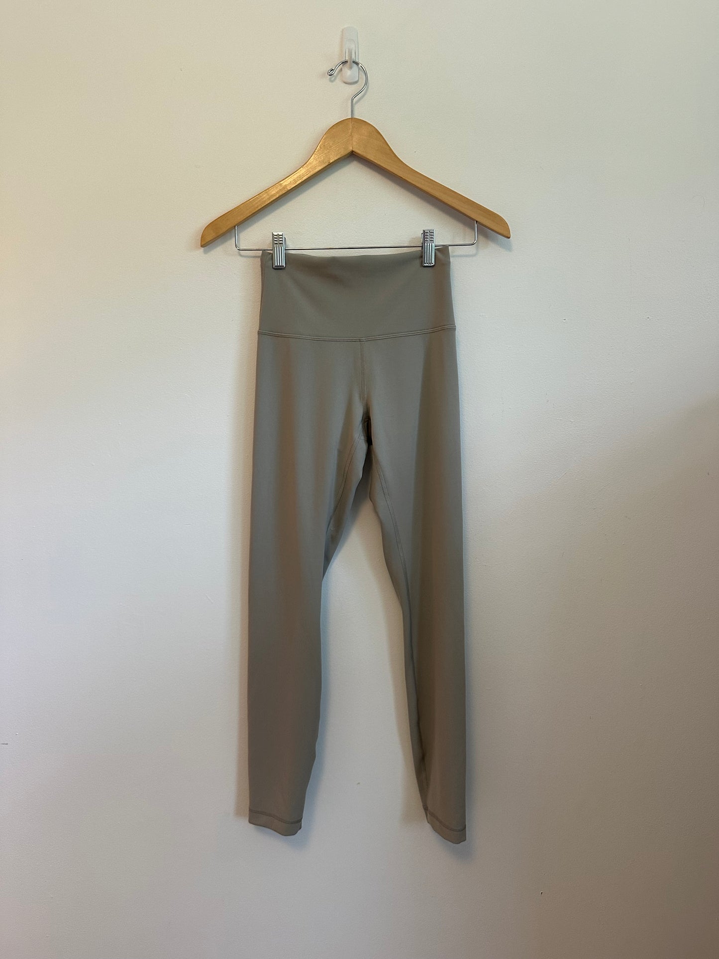 Lululemon Wunder Train High-Rise 25" Leggings in Gray Taupe | Size 4