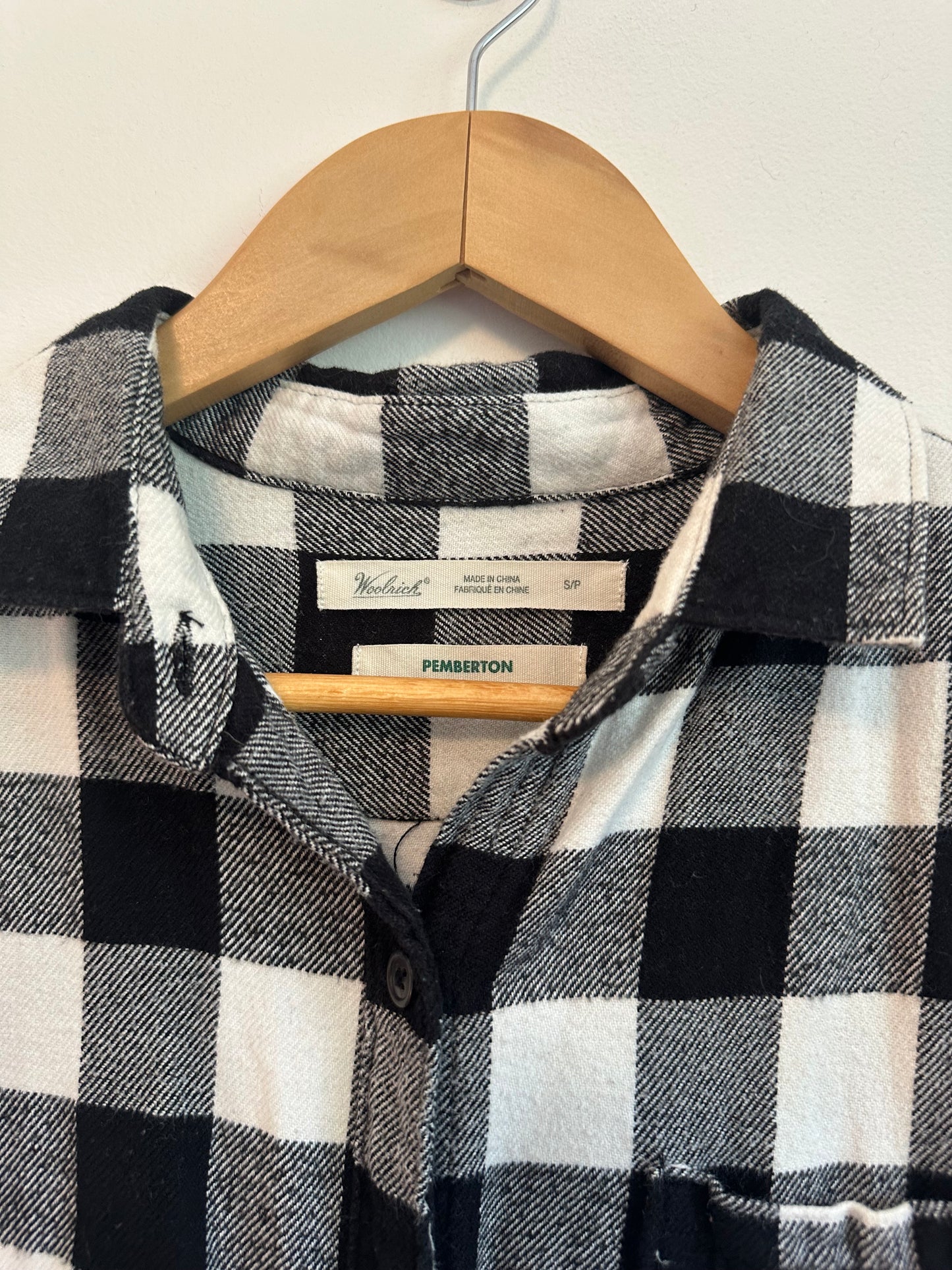 Woolrich Pemberton Black and White Buffalo Plaid Cotton Flannel Shirt | Size Small