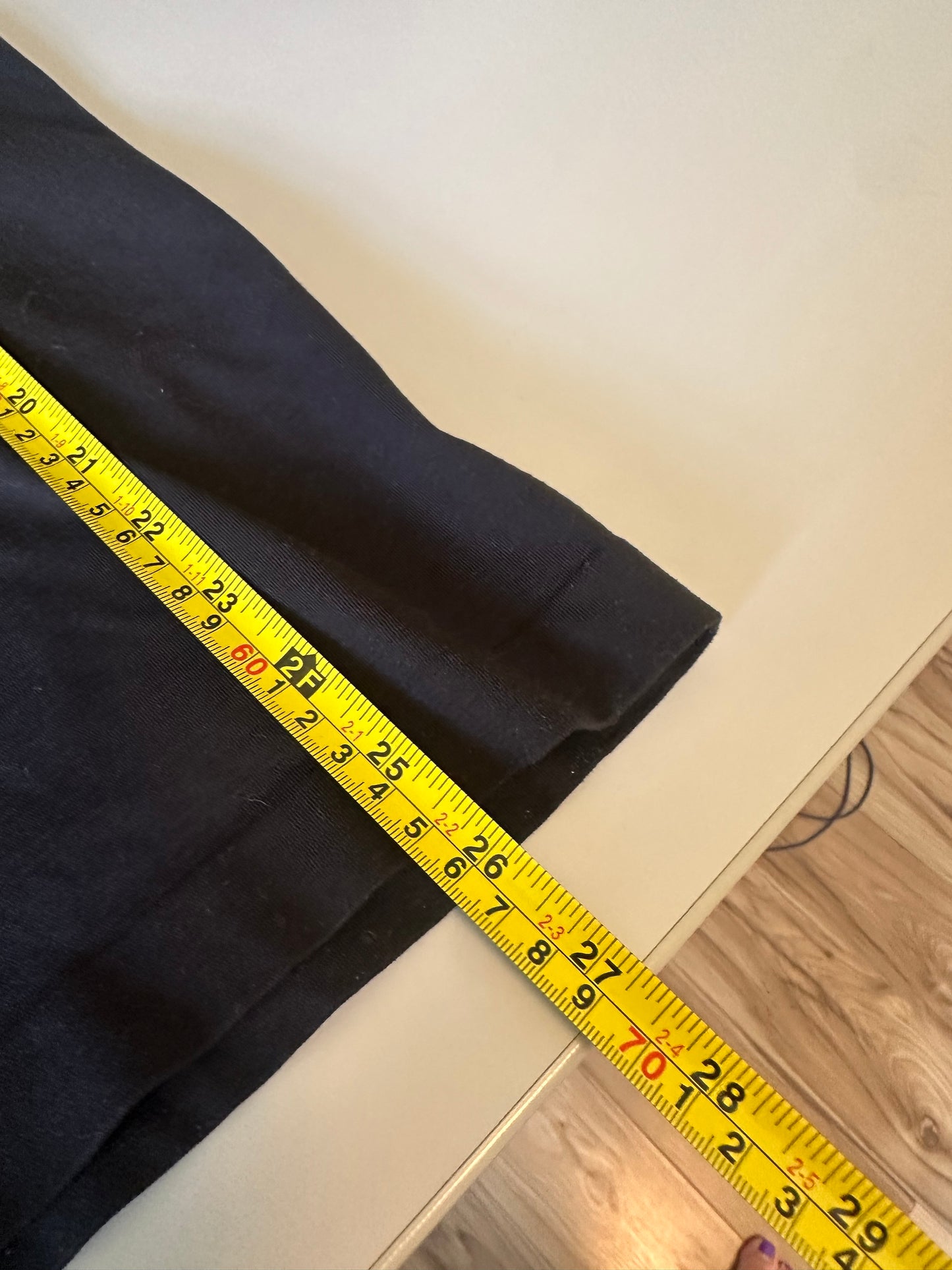 Lululemon Swiftly Tech Long Sleeve Crew Neck in Black | Size 8