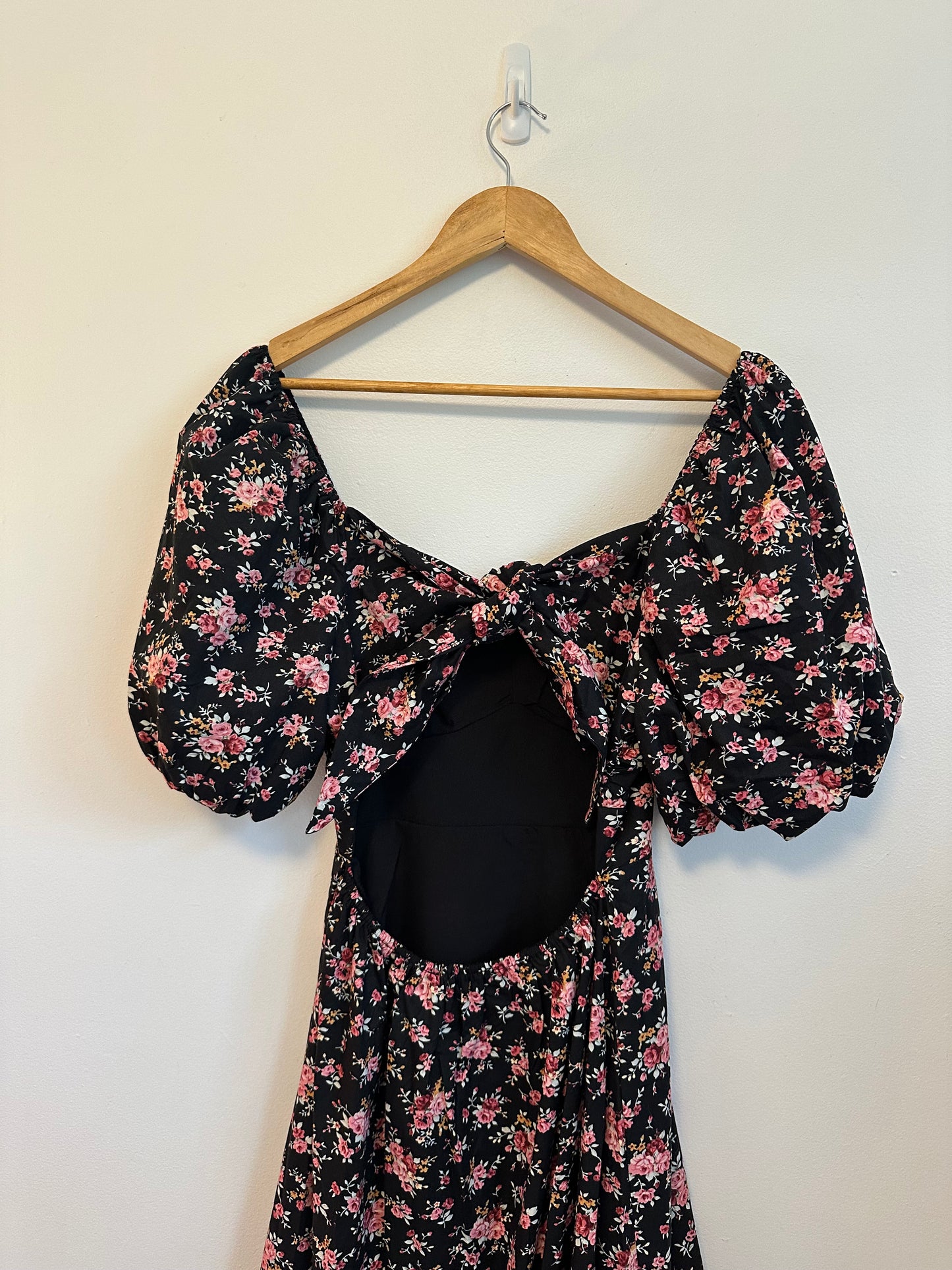 Tuckernuck Hyacinth House Floral Puff Sleeve Tie Back Maxi Dress | Size XS