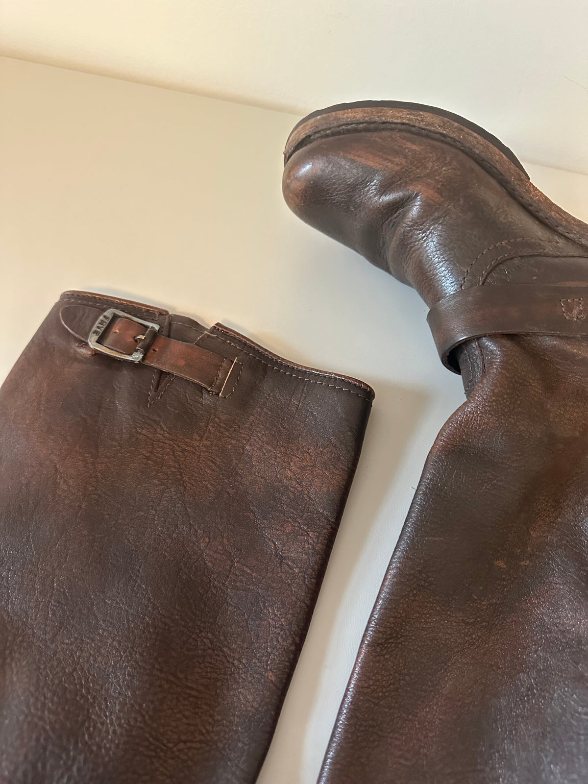 Frye Engineer 12R Boots in Dark Brown Leather | Size 7