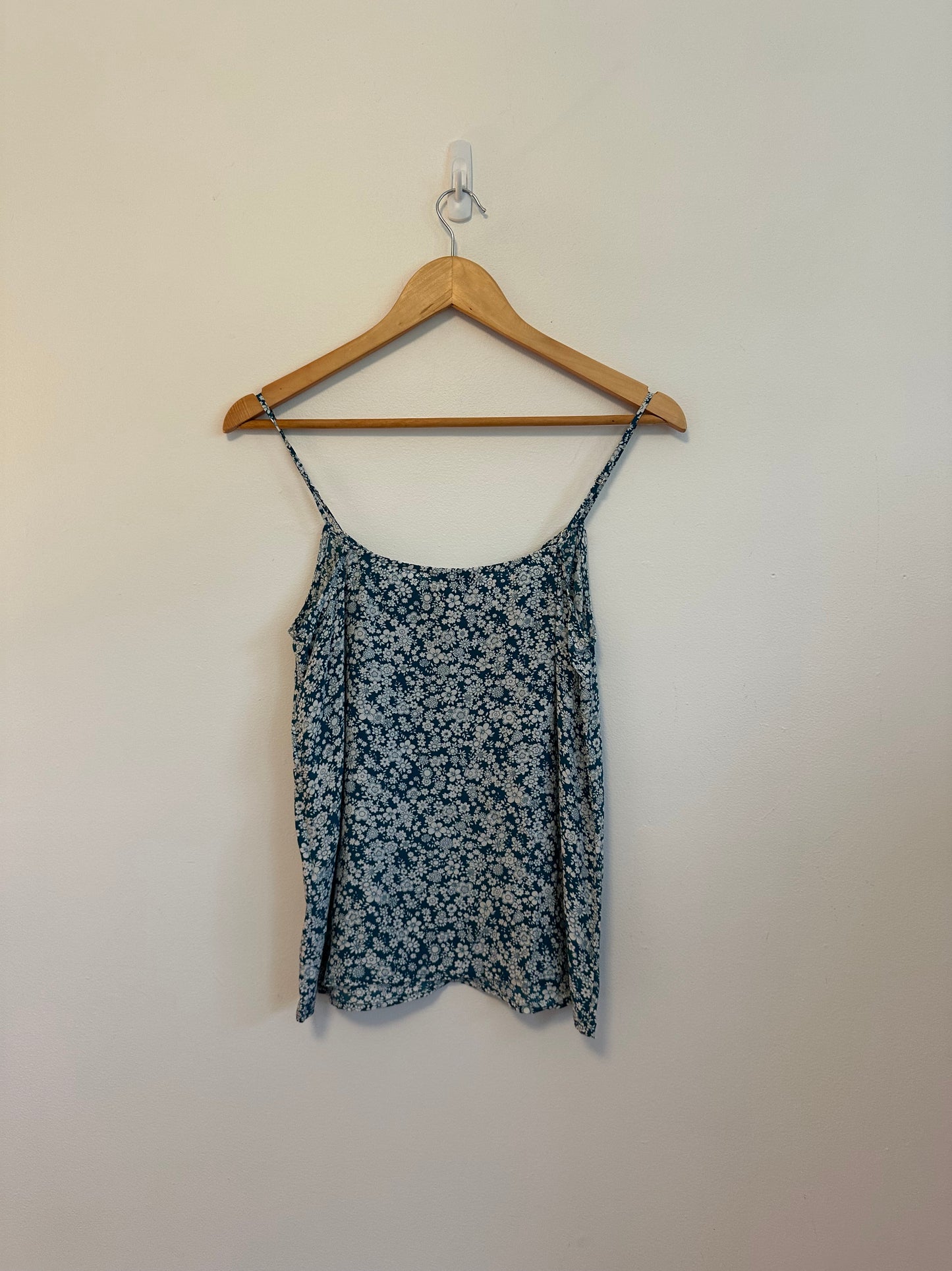 Equipment Femme Teal Blue White Floral 100% Silk Camisole Top | Size XS