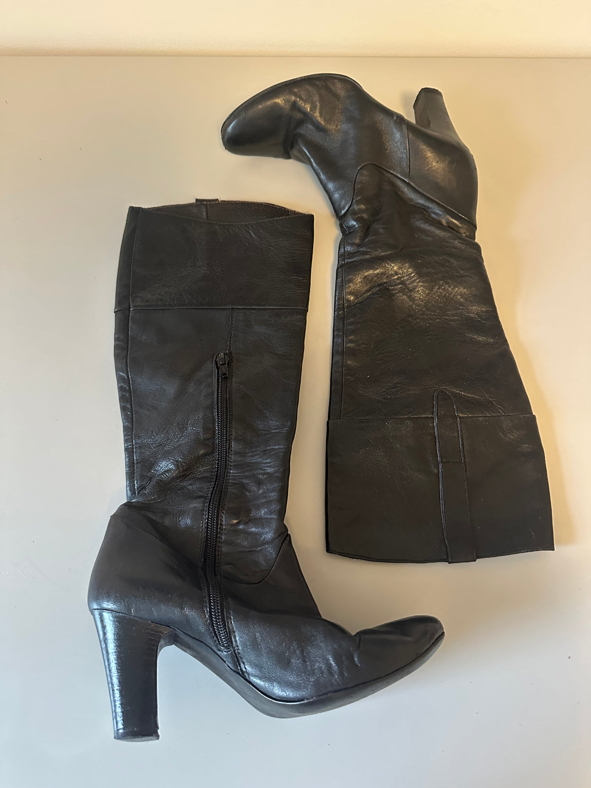 Black Leather Tall Block Heel Pointed Toe Boots