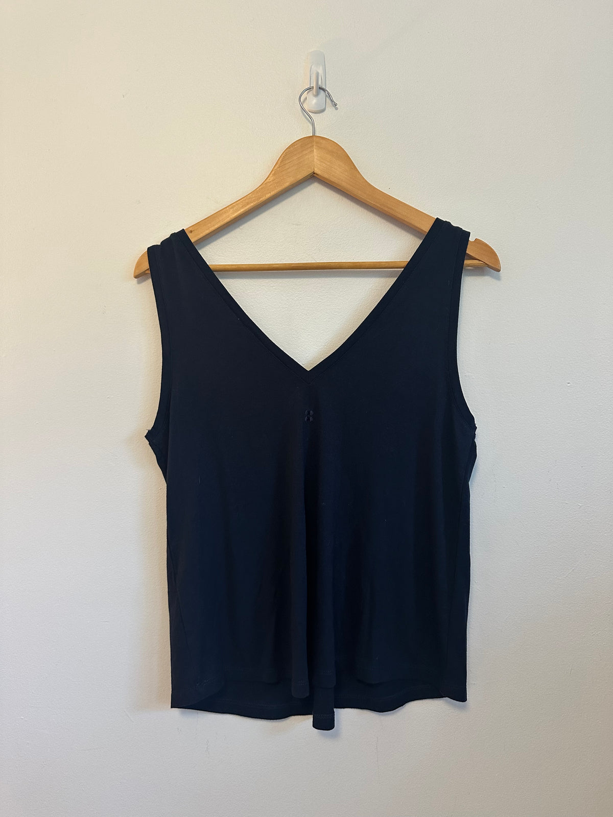Sweaty Betty V-Neck Tank Top in Navy Blue | Size XS