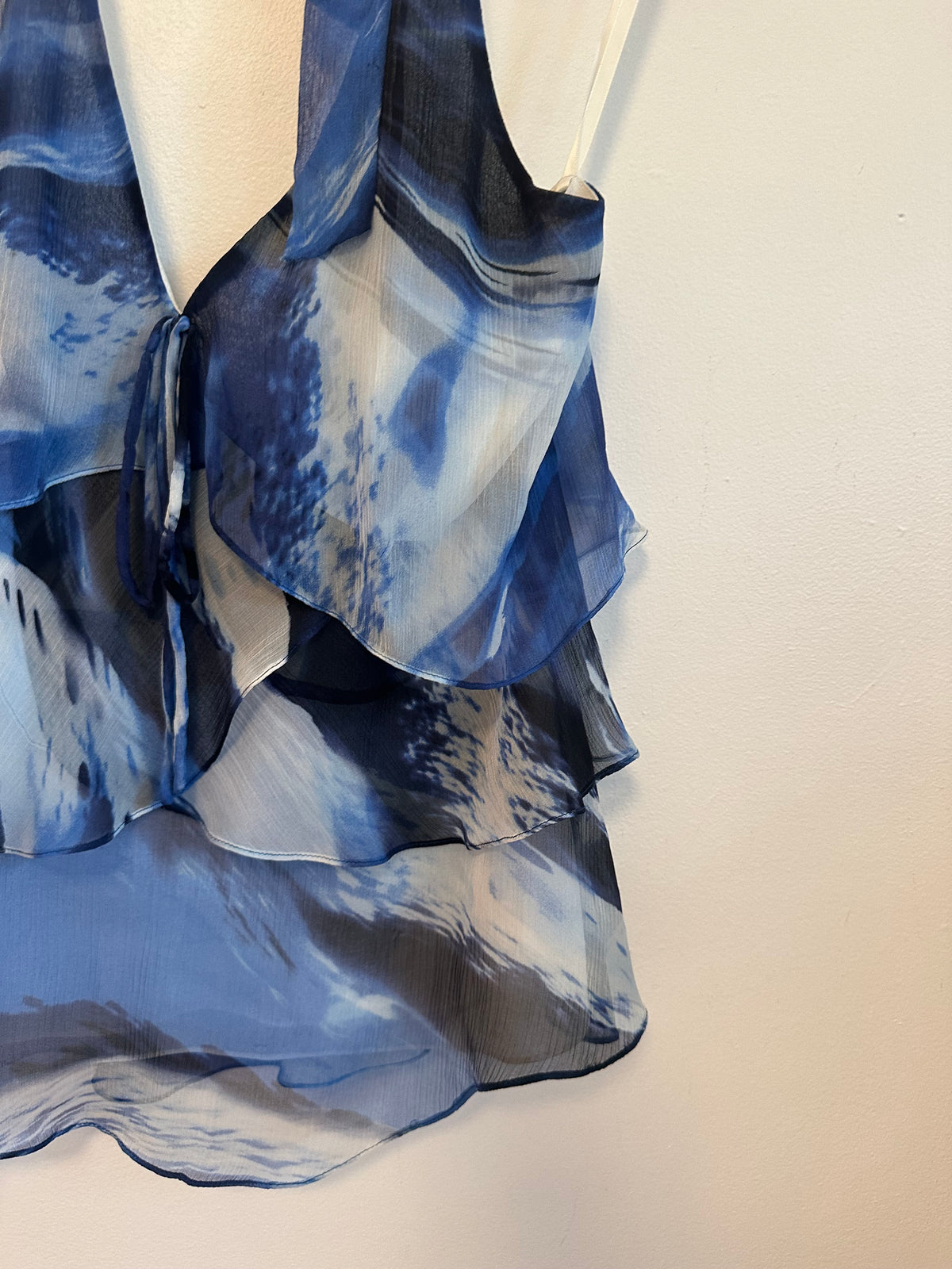 BCBGMAXAZRIA Silk Tiered Ruffle Halter Top in  Blue Abstract  Print | Size XS