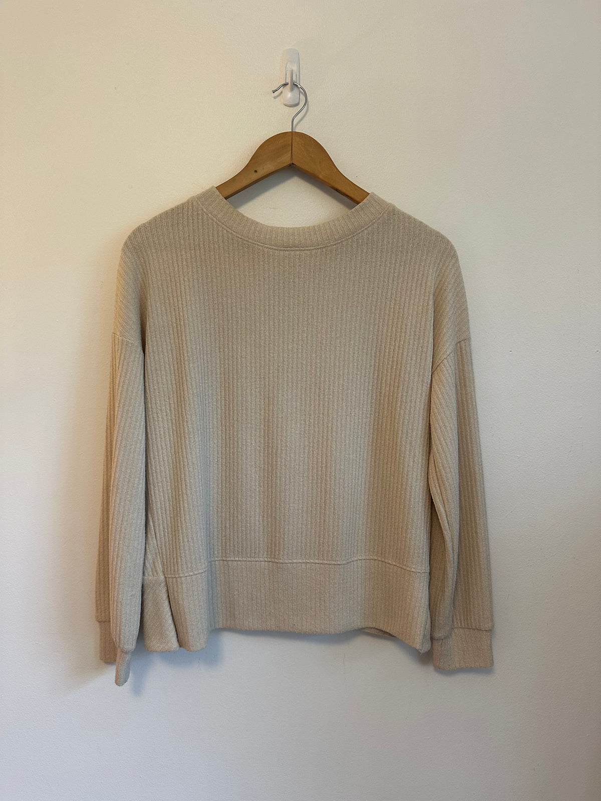Gibsonlook Oatmeal Ribbed Knit Open Tie Back Top | Size Small