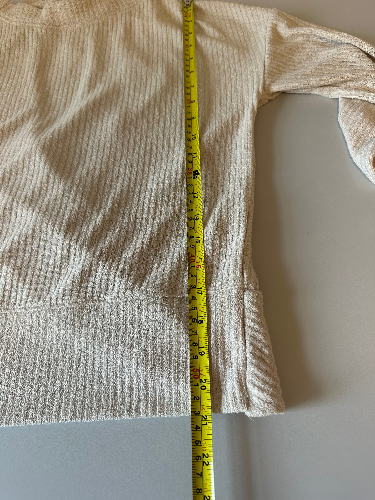 Gibsonlook Oatmeal Ribbed Knit Open Tie Back Top | Size Small
