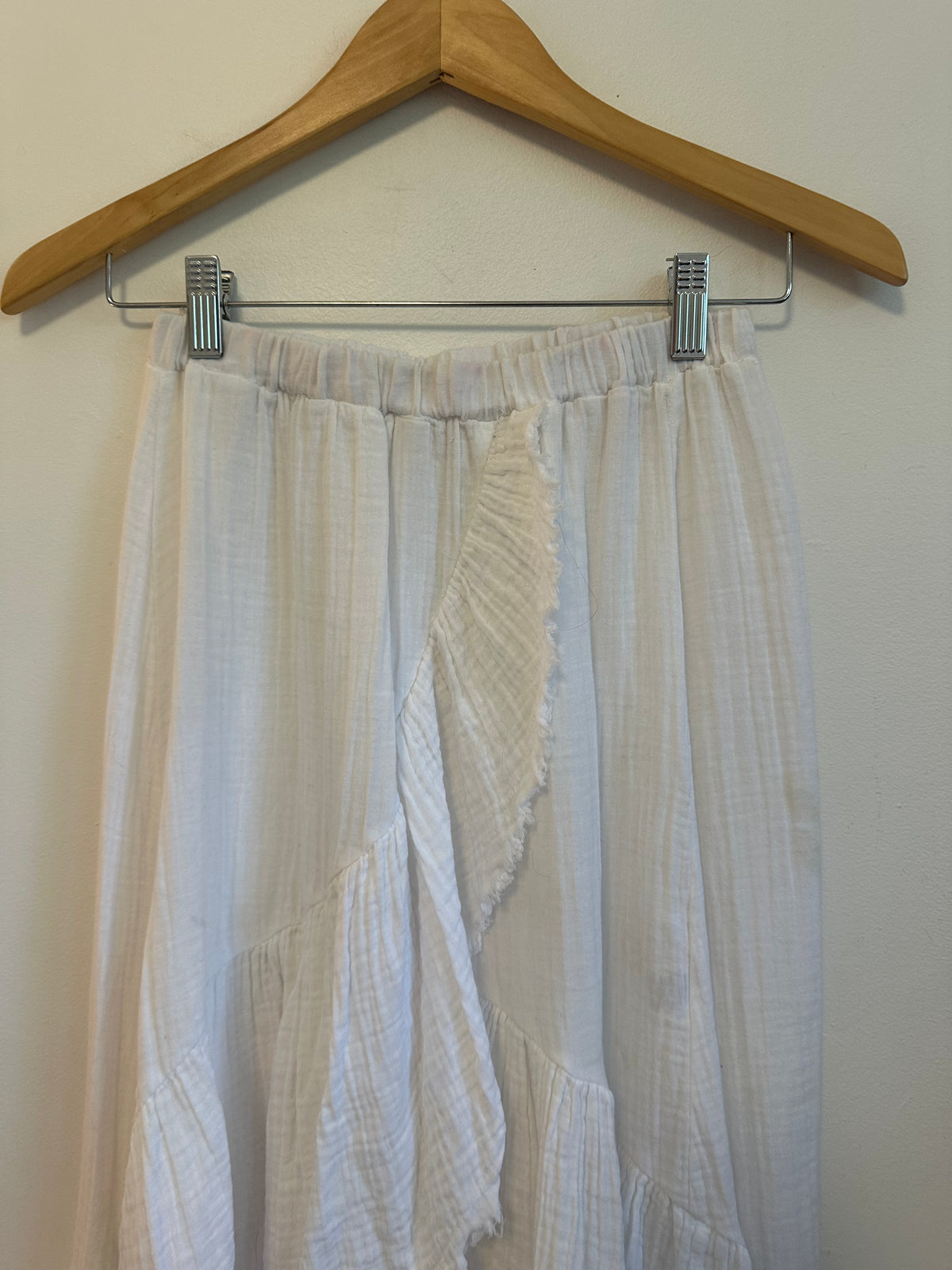 Stark X White Cotton Gauze High Low Ruffle Skirt | Size Small