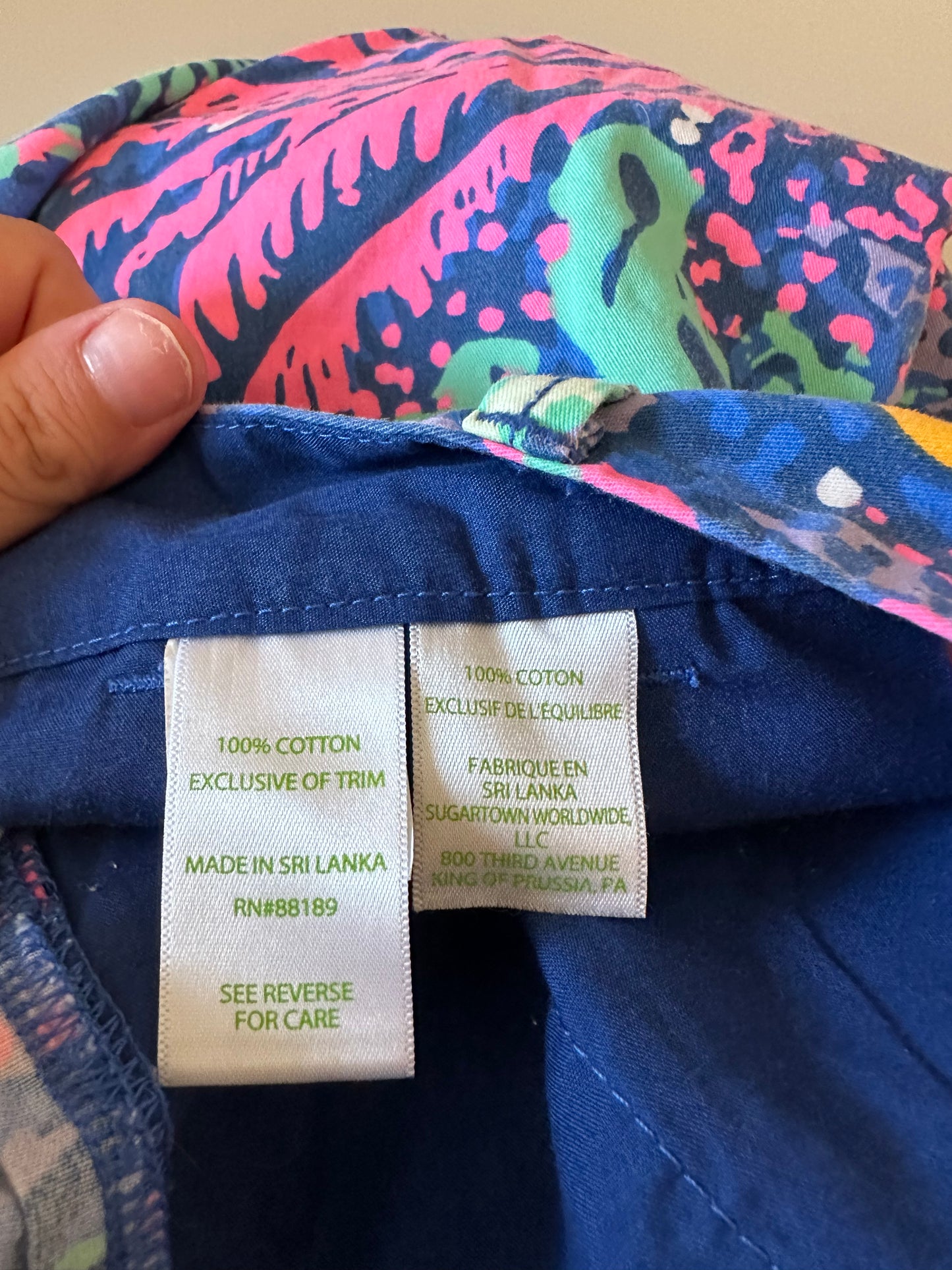 Lilly Pulitzer Callahan Shorts in Navy and Pink Tropical Floral | Size 6