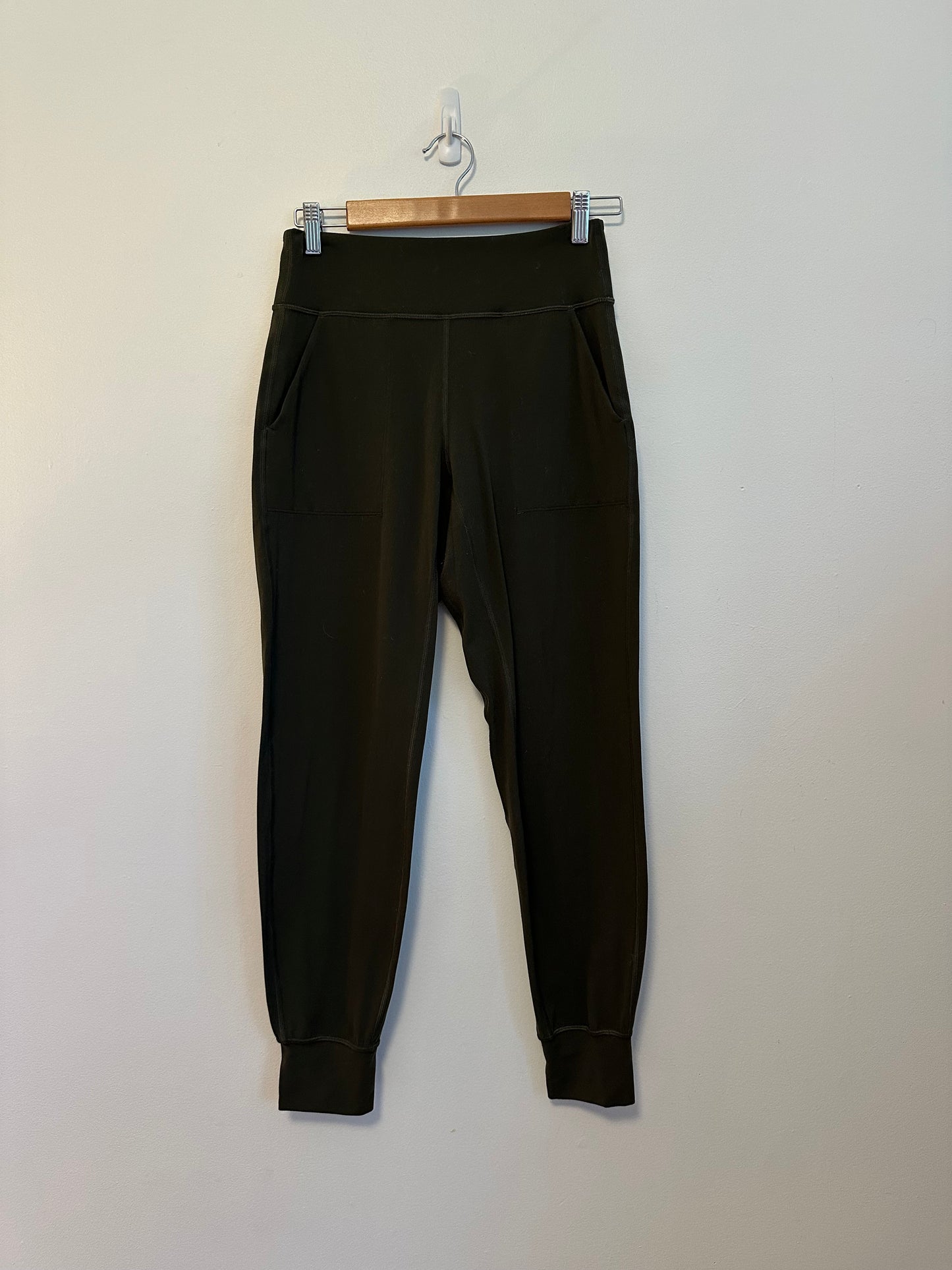Lululemon Align Jogger in Dark Olive Green | Size 6
