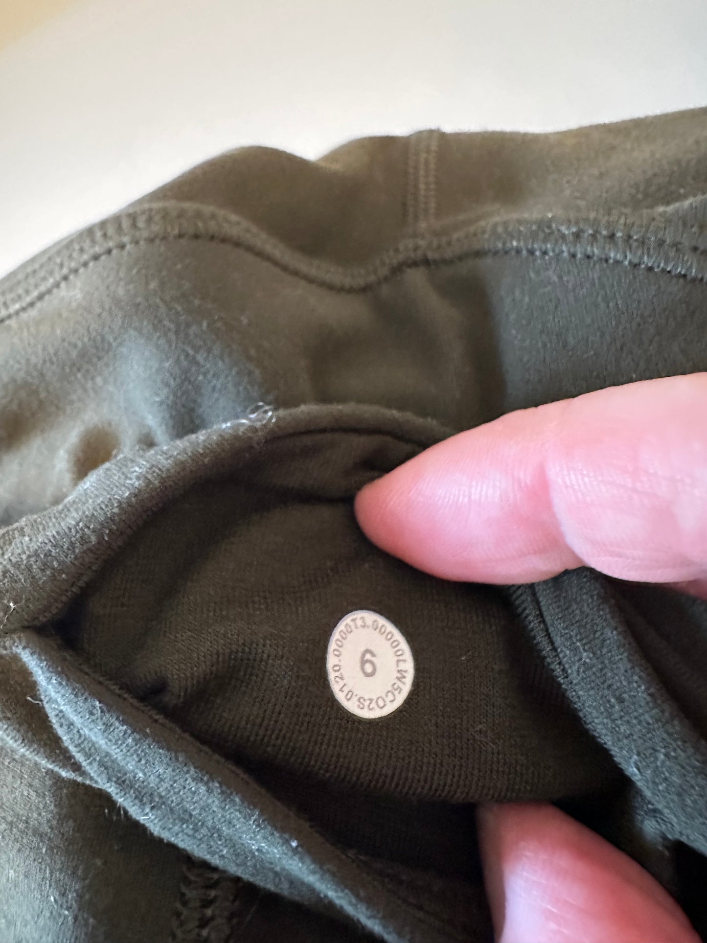 Lululemon Align Jogger in Dark Olive Green | Size 6