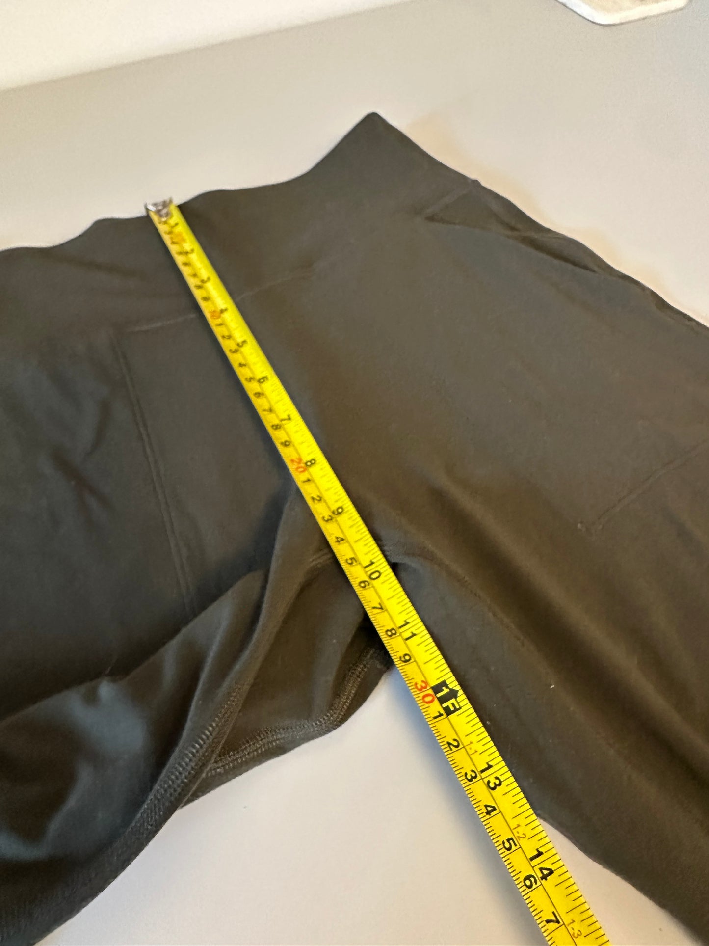 Lululemon Align Jogger in Dark Olive Green | Size 6