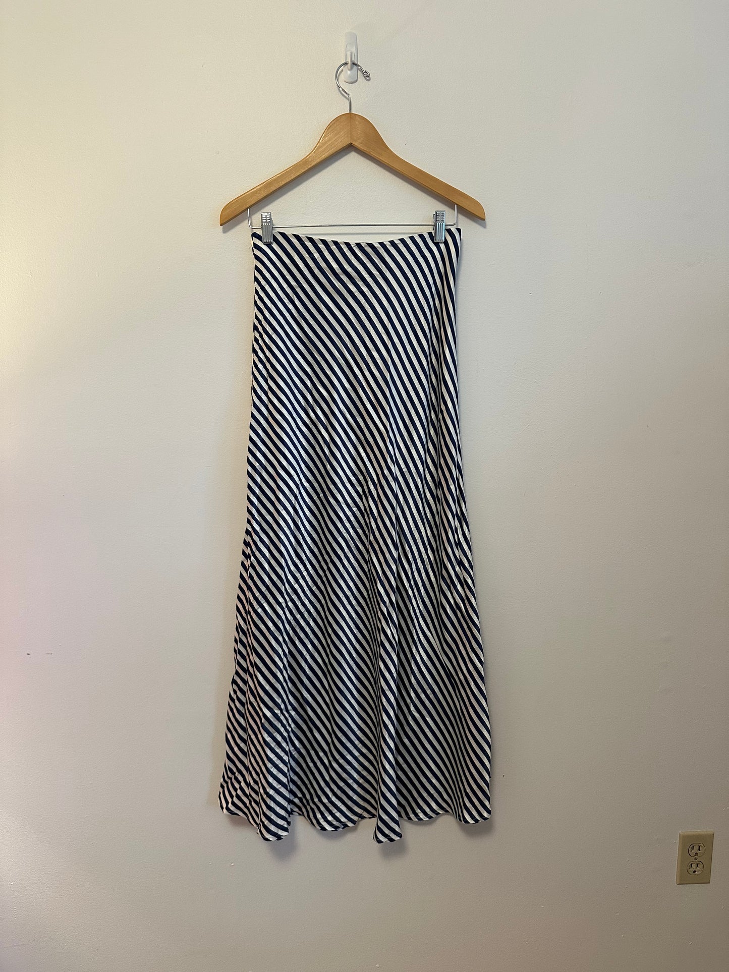 Rue Sophie Viv Striped Skirt in Navy Blue and White | Size Medium