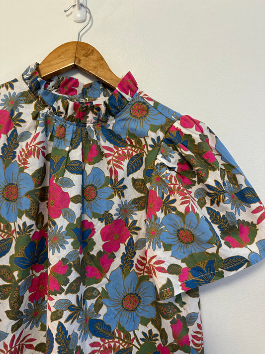 Sugarlips Floral Ruffle Neck Cotton Short Sleeve Blouse | Size Small