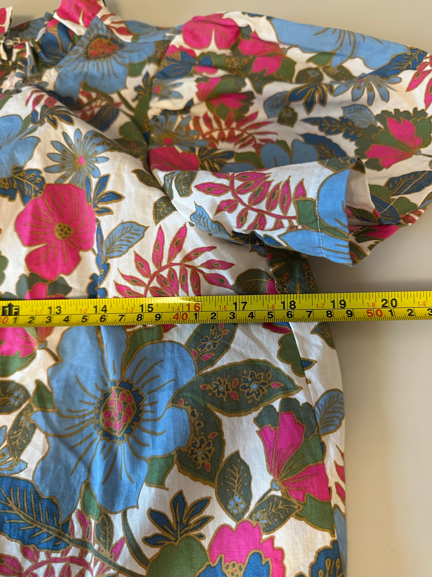 Sugarlips Floral Ruffle Neck Cotton Short Sleeve Blouse | Size Small
