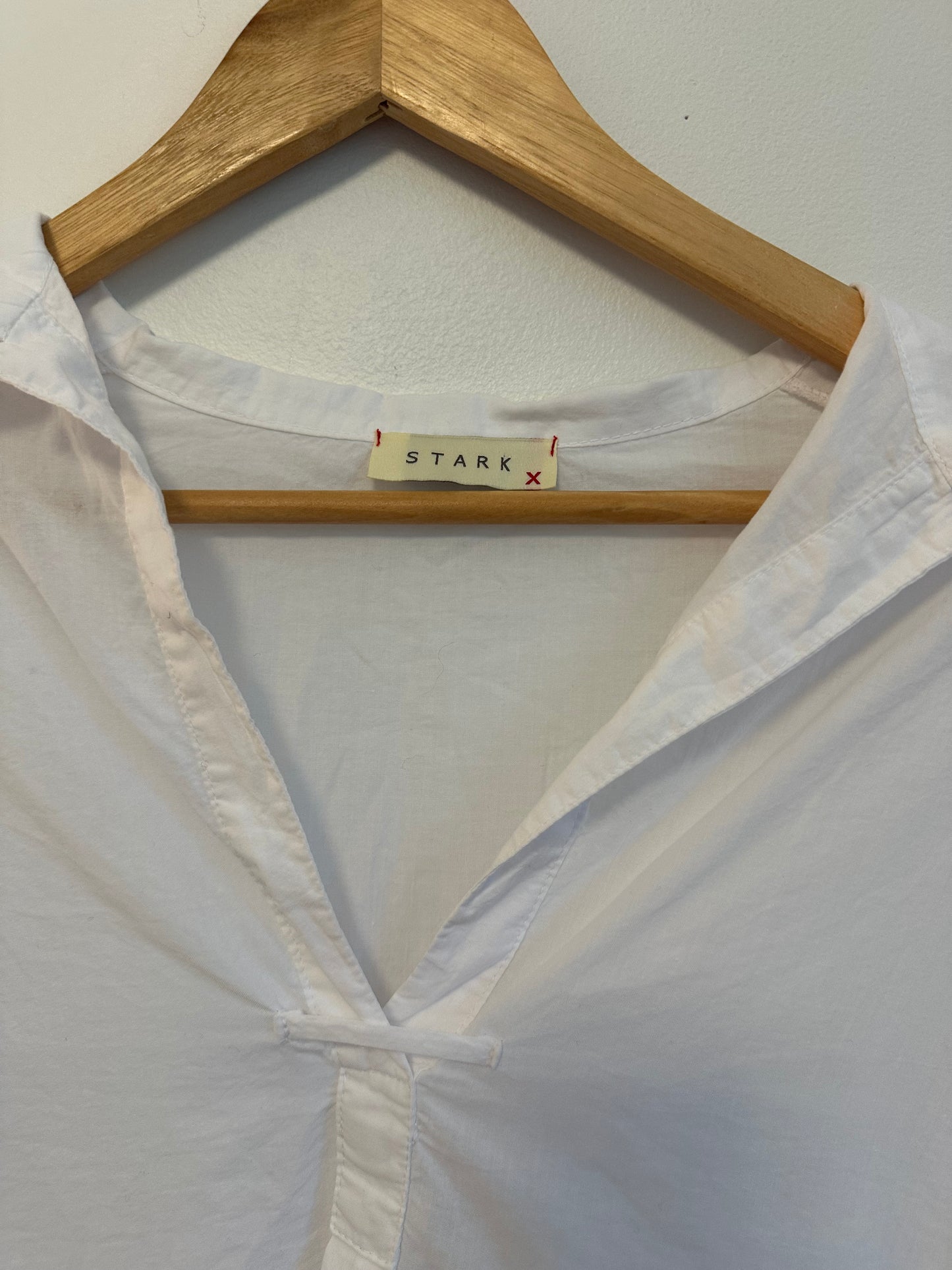 Stark X White Cotton Poplin V-Neck Oversized Blouse | Size Small