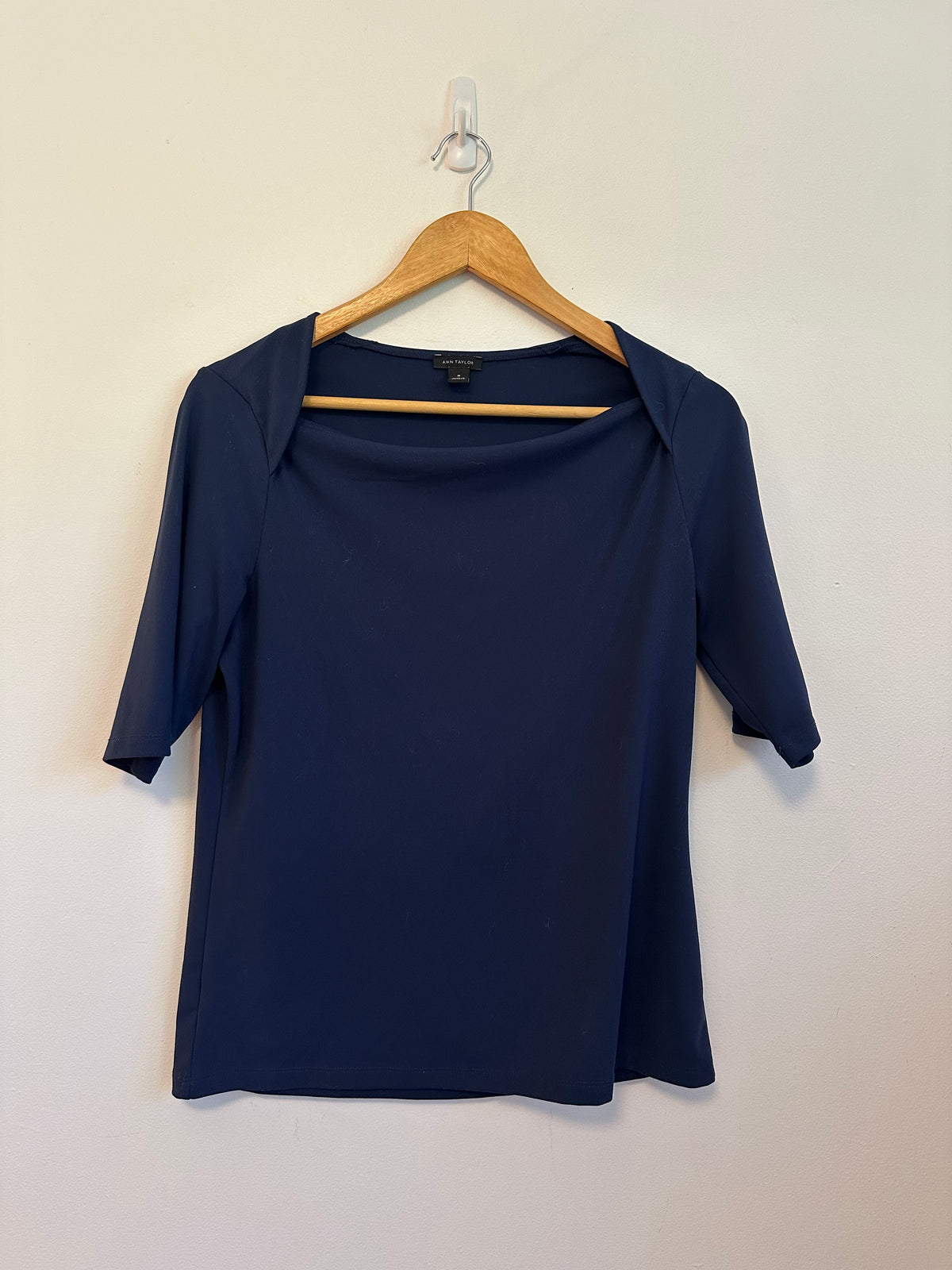 Ann Taylor Navy Blue Square Neck Elbow Sleeve Knit Top | Size Medium