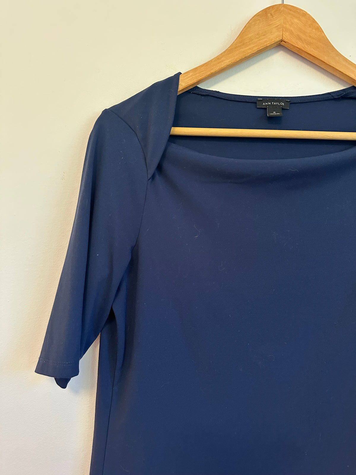 Ann Taylor Navy Blue Square Neck Elbow Sleeve Knit Top | Size Medium