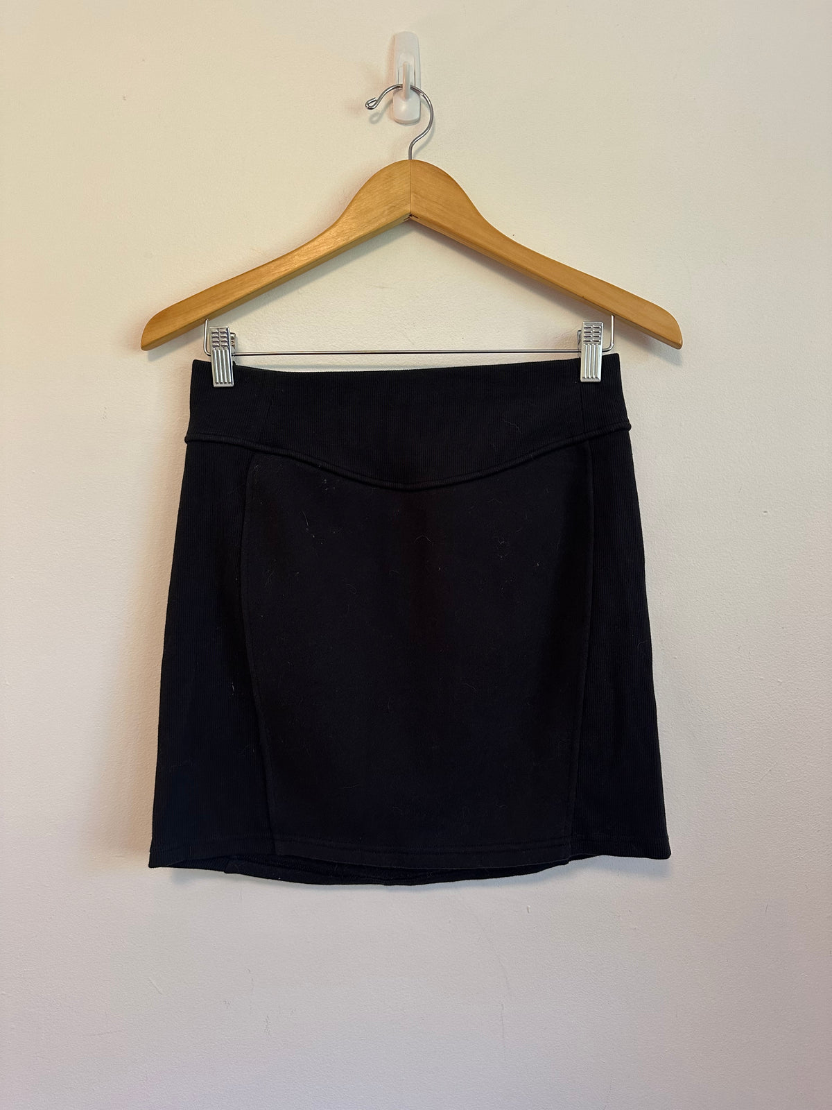 Lululemon Scuba High-Rise Mini Skirt in Black | Size Medium