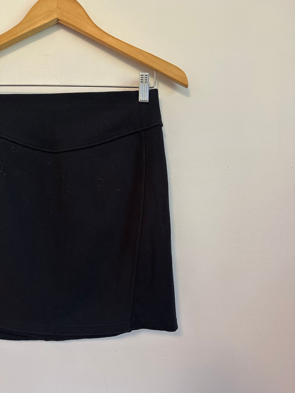 Lululemon Scuba High-Rise Mini Skirt in Black | Size Medium