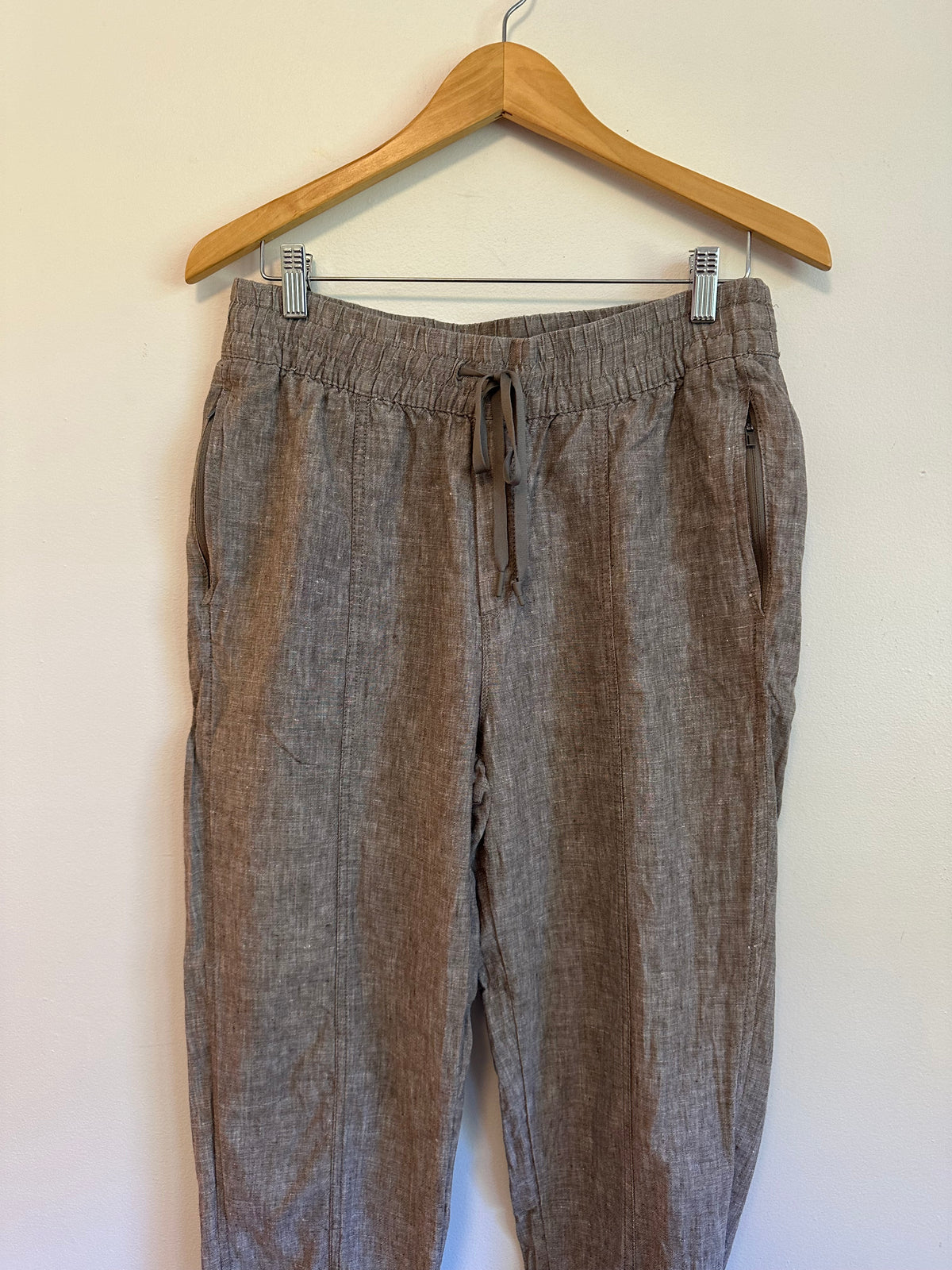 Athleta Elastic Waist Linen Jogger Pants in Brown | Size Medium