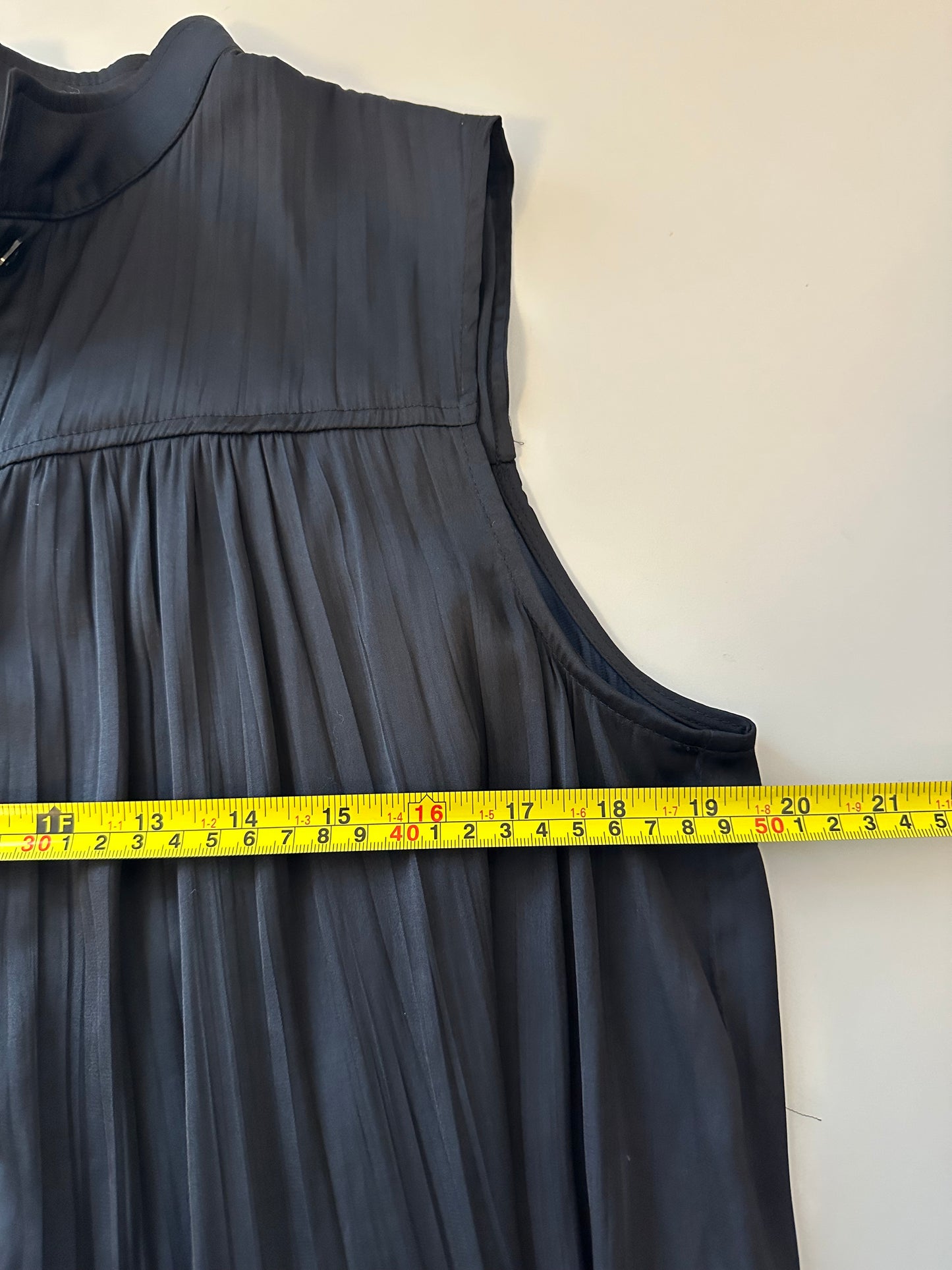 NWT Anthropologie Black Crinkle Pleated Midi Dress | Size Large