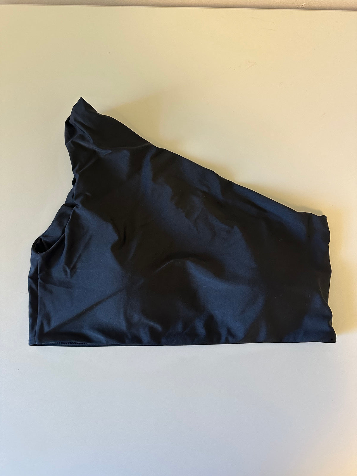 Summersalt The Sidestroke One Shoulder Bikini Top in Black | Size 12