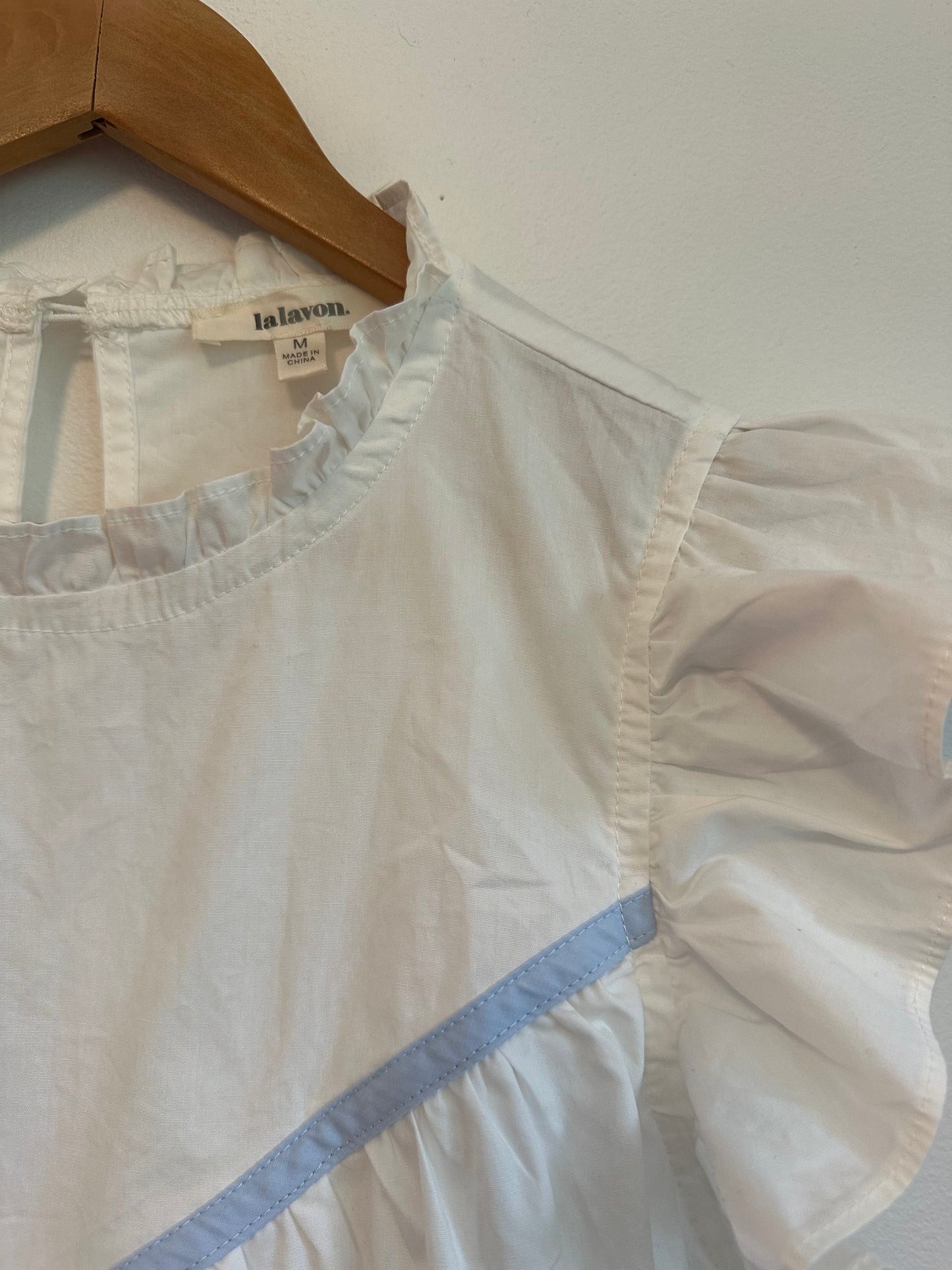Lalavon White Cotton Flutter Sleeve Peplum Side Tie Top | Size Medium