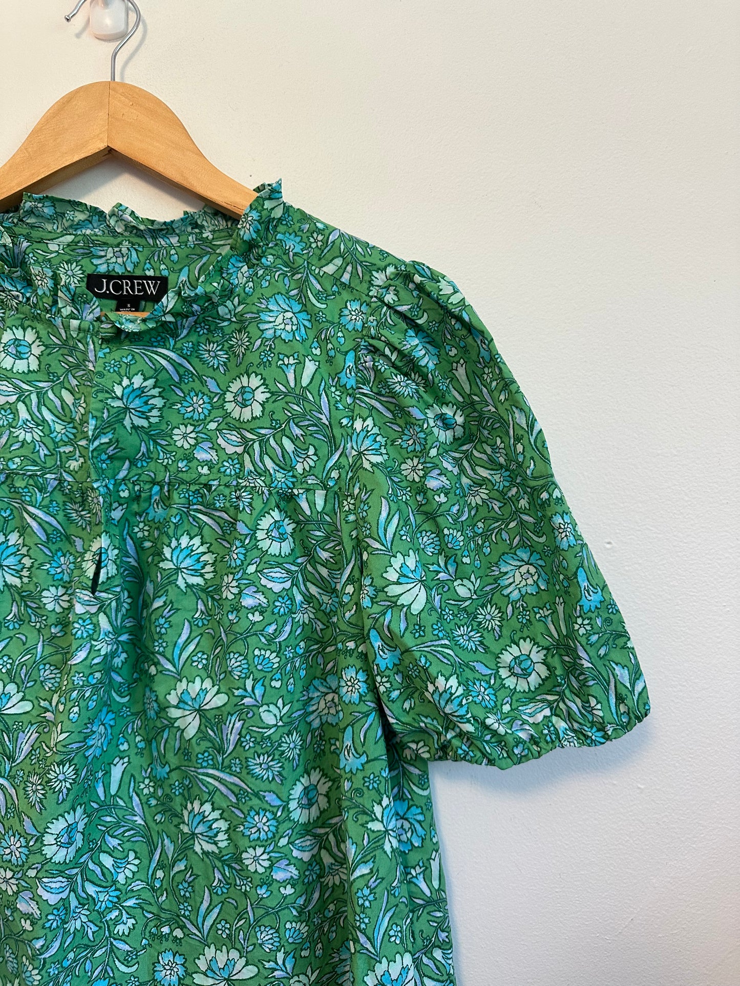 J. Crew Green Floral Ruffle Neck Puff Sleeve Cotton Blouse | Size Small