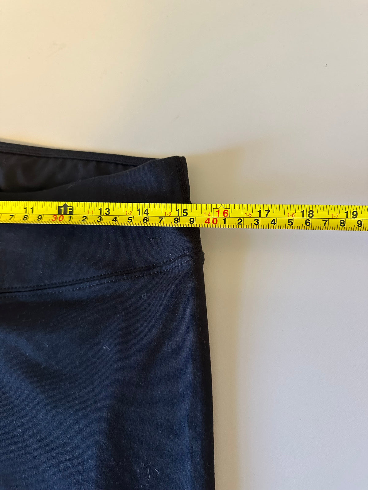 Burton Dryride Black Capri Base Layer Leggings | Size Medium