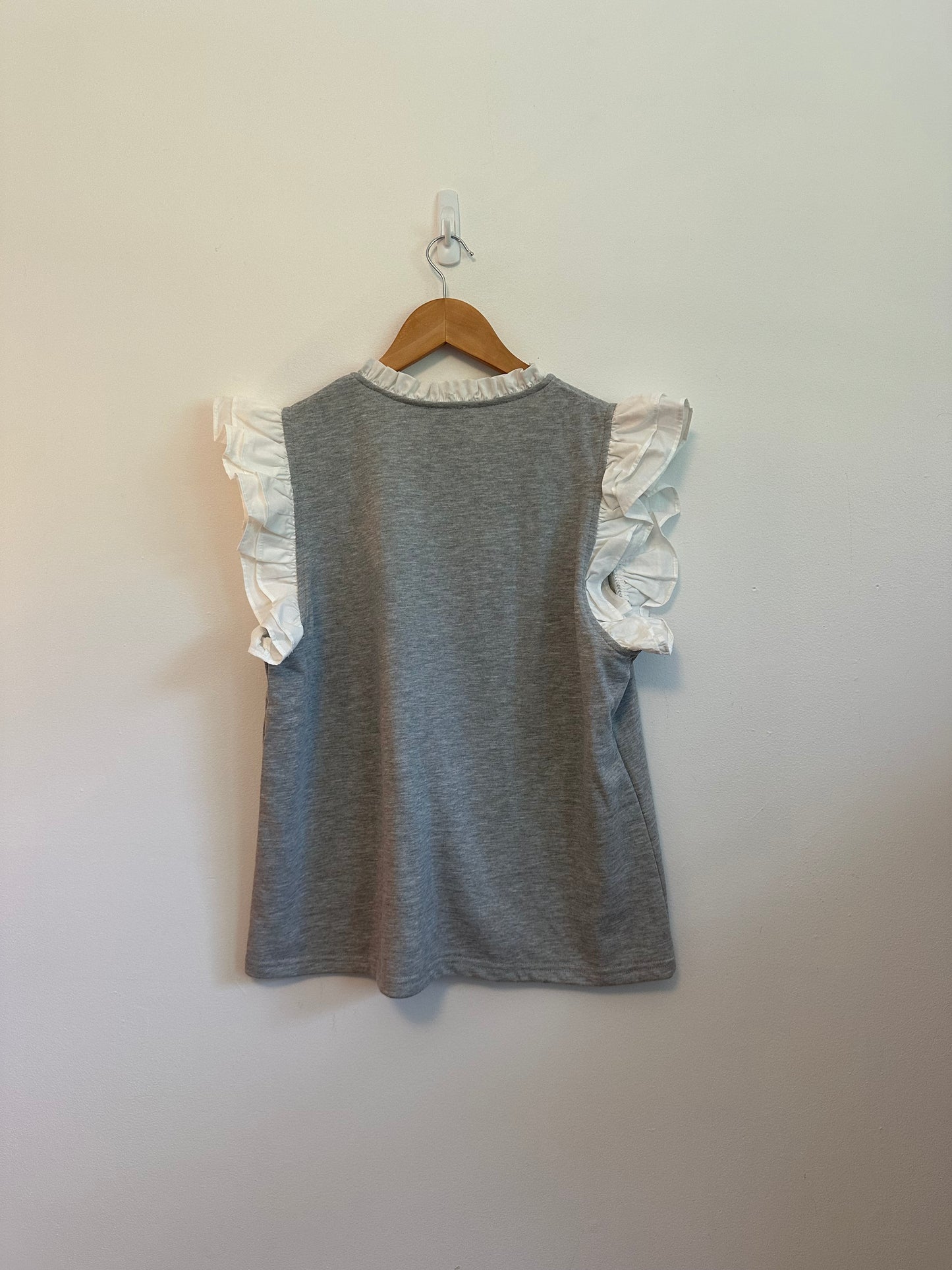 AnnieWear Grey Ruffle Sleeve Split Neck Sleeveless Top | Size Medium