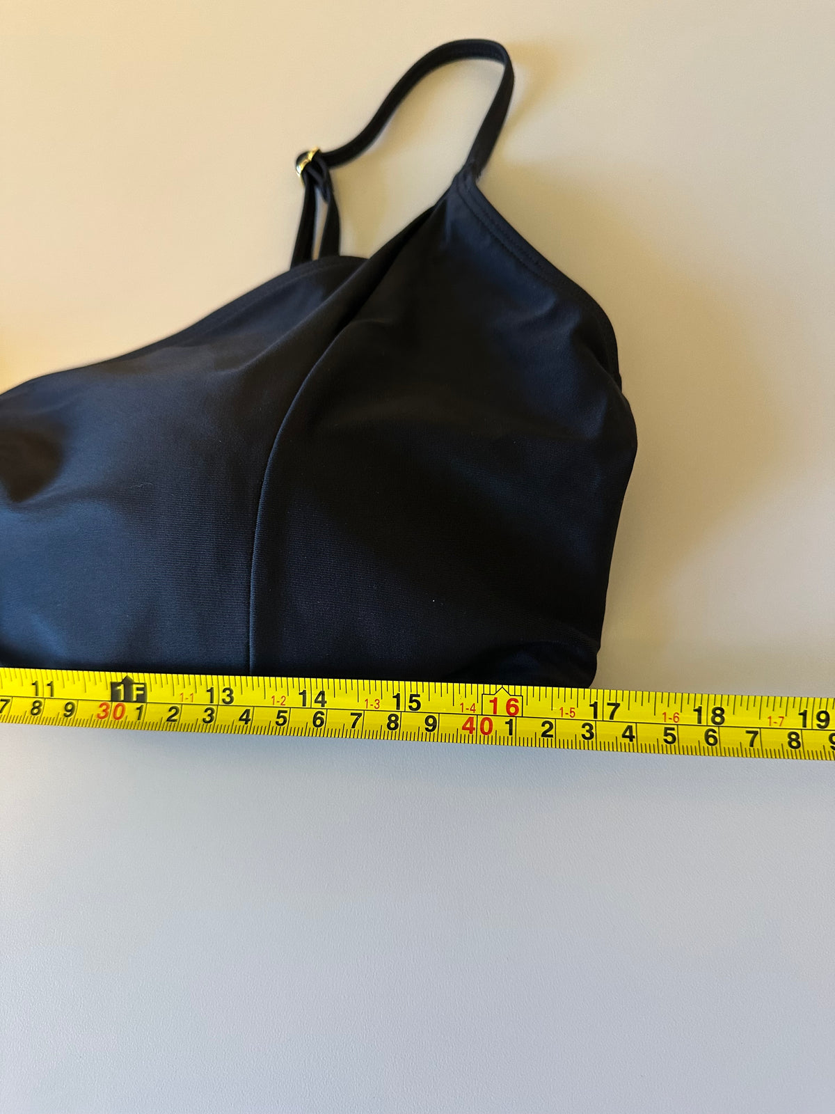 Summersalt The Wanderlust Bikini Top in Black | Size 14