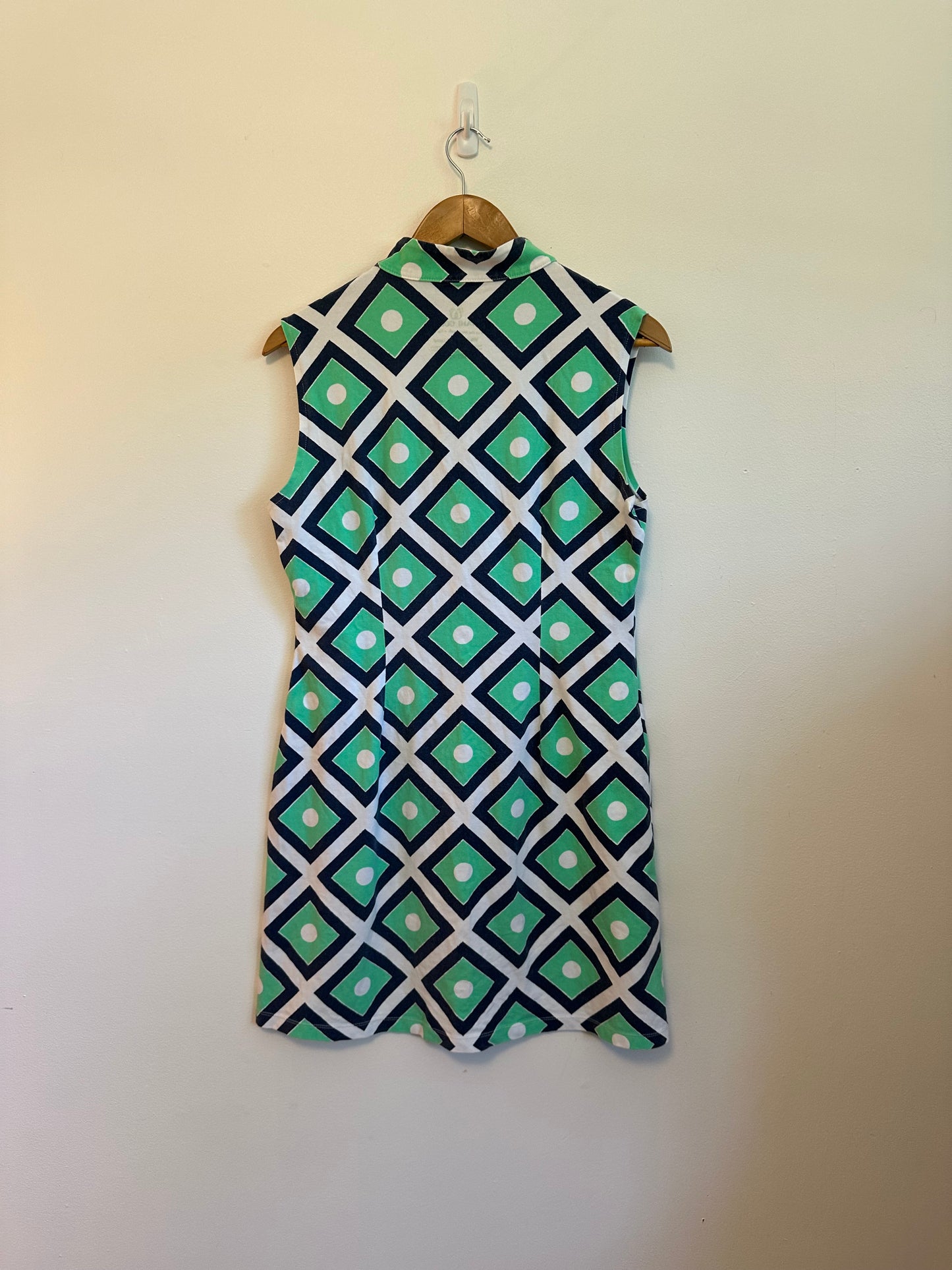 Mahi Gold Geometric Diamond Print Sleeveless Shift Dress | Size Medium