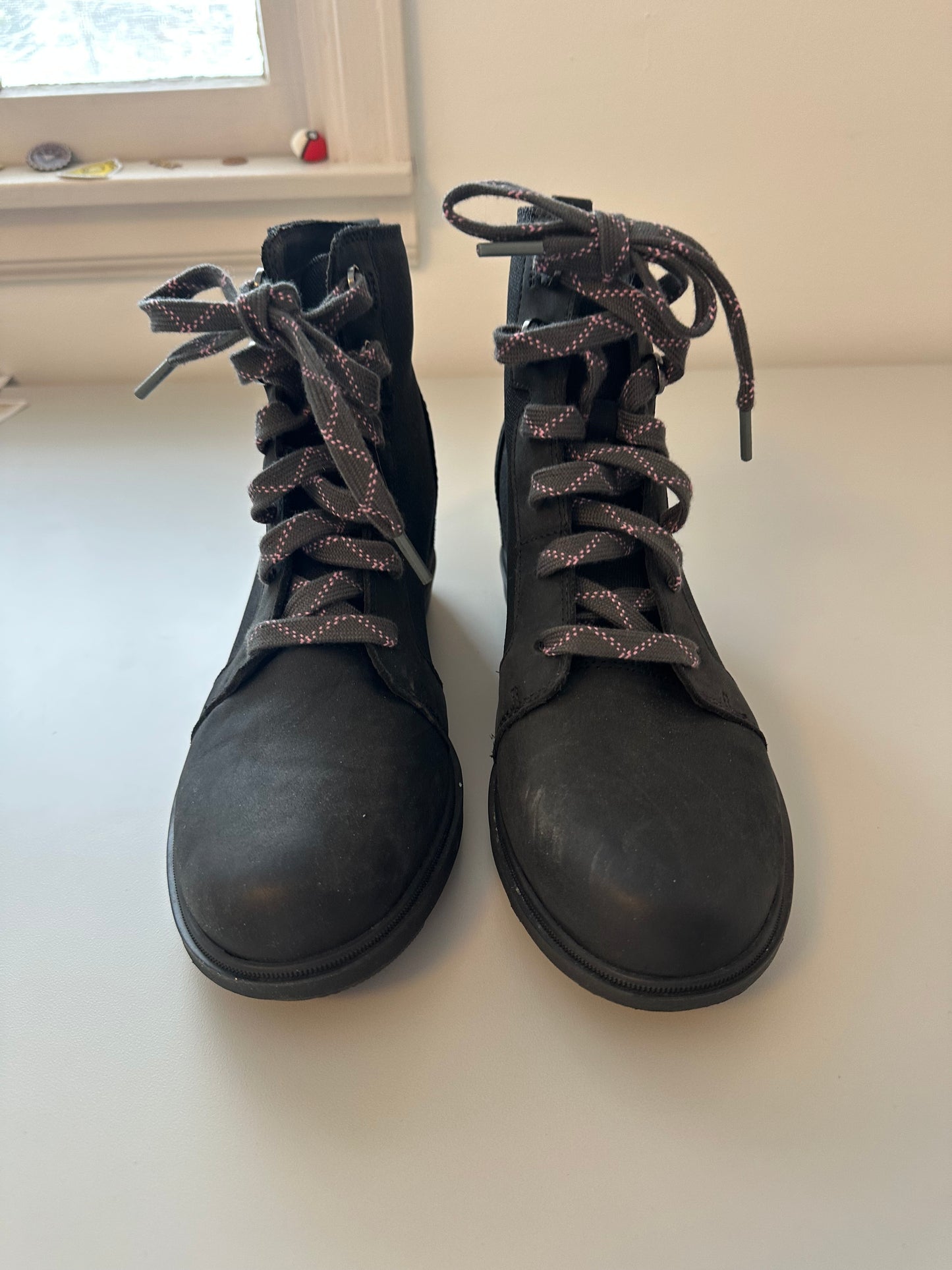 Sorel Evie II Lace Up Hidden Wedge Bootie | Size 10.5