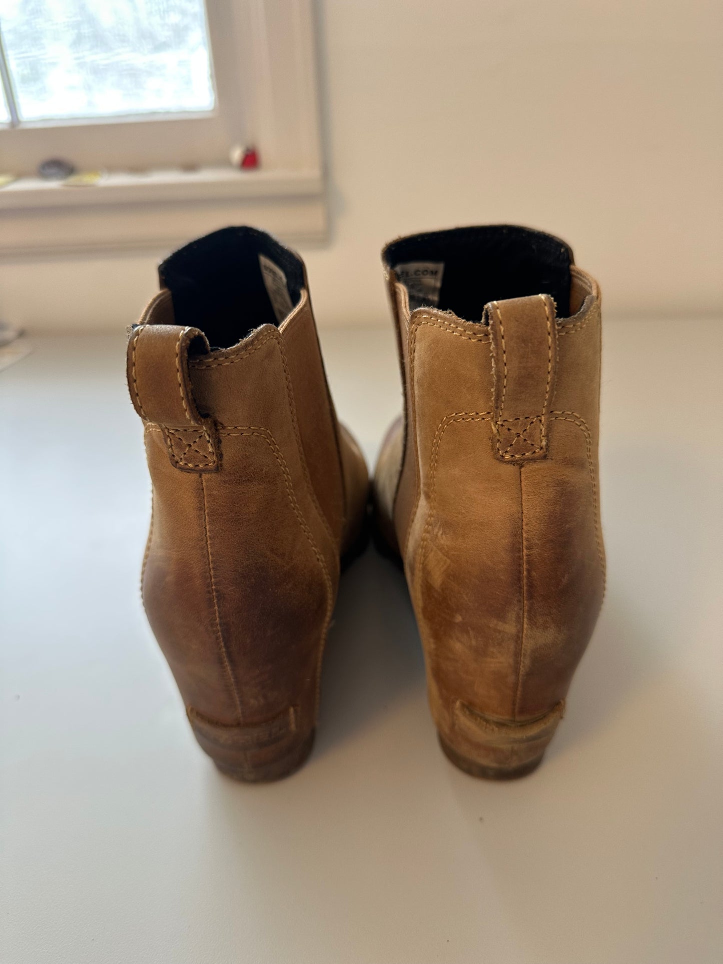 Sorel Lea Wedge Joan Of Arctic Elk Brown Platform Ankle Booties | Size 9.5