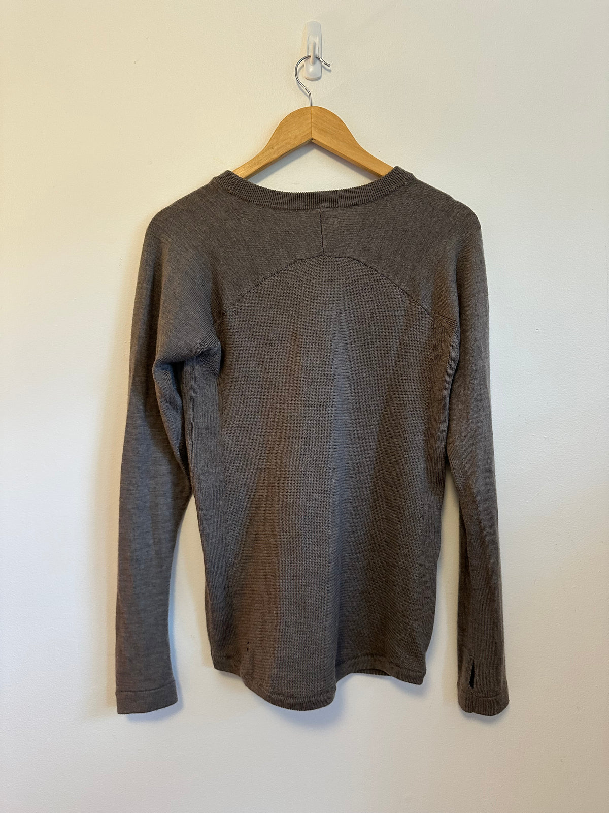 Lululemon Taupe Brown Textured Knit Raglan Sweater with Thumbholes | Size Small