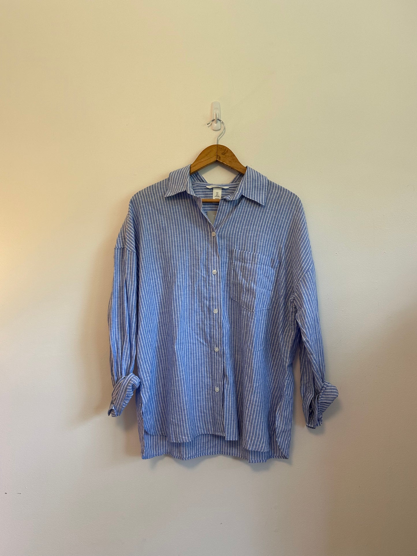 NWT H&M Blue and White Striped Linen and Cotton Oversized Button Down Shirt | Size Small