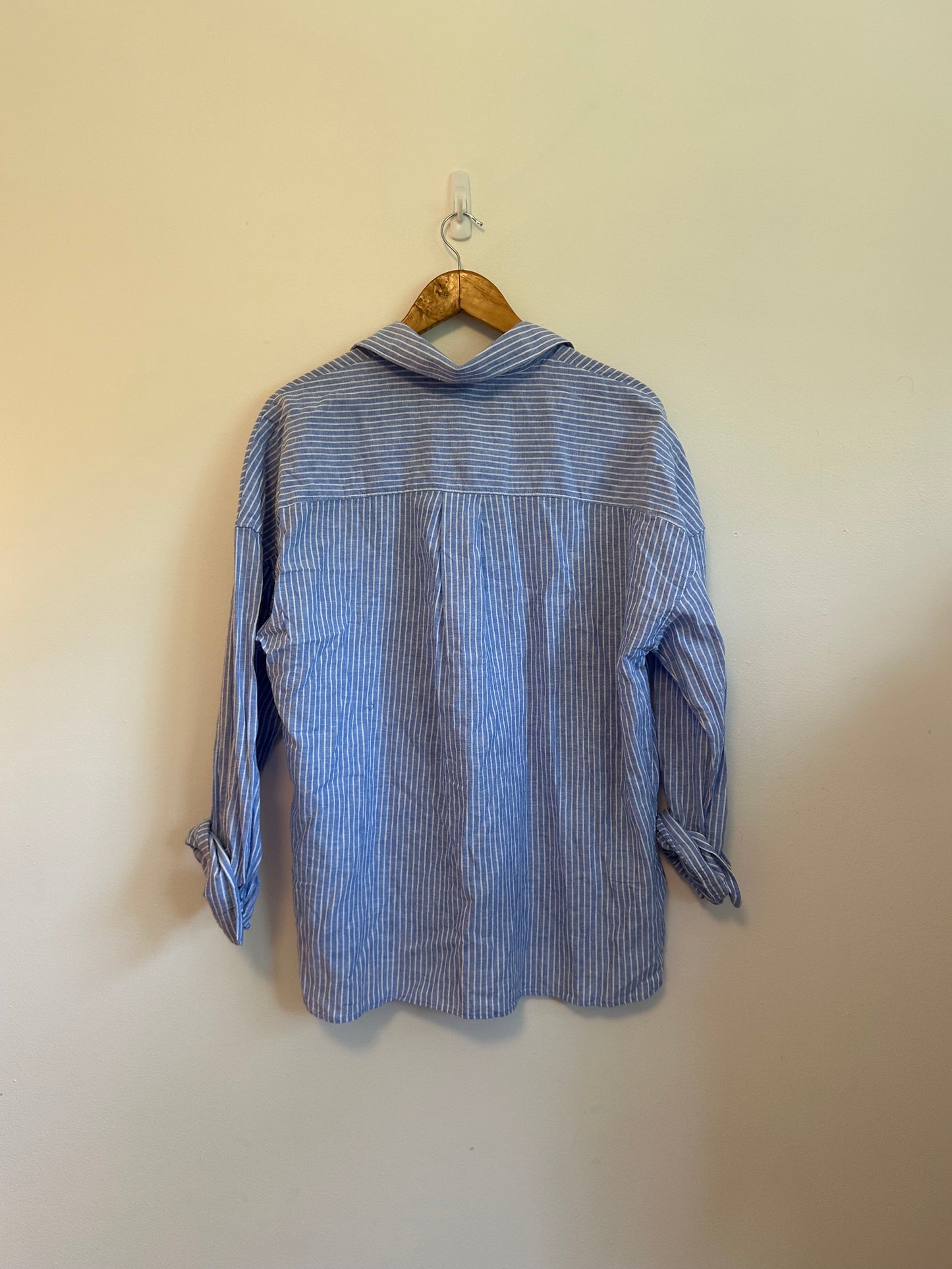 NWT H&M Blue and White Striped Linen and Cotton Oversized Button Down Shirt | Size Small