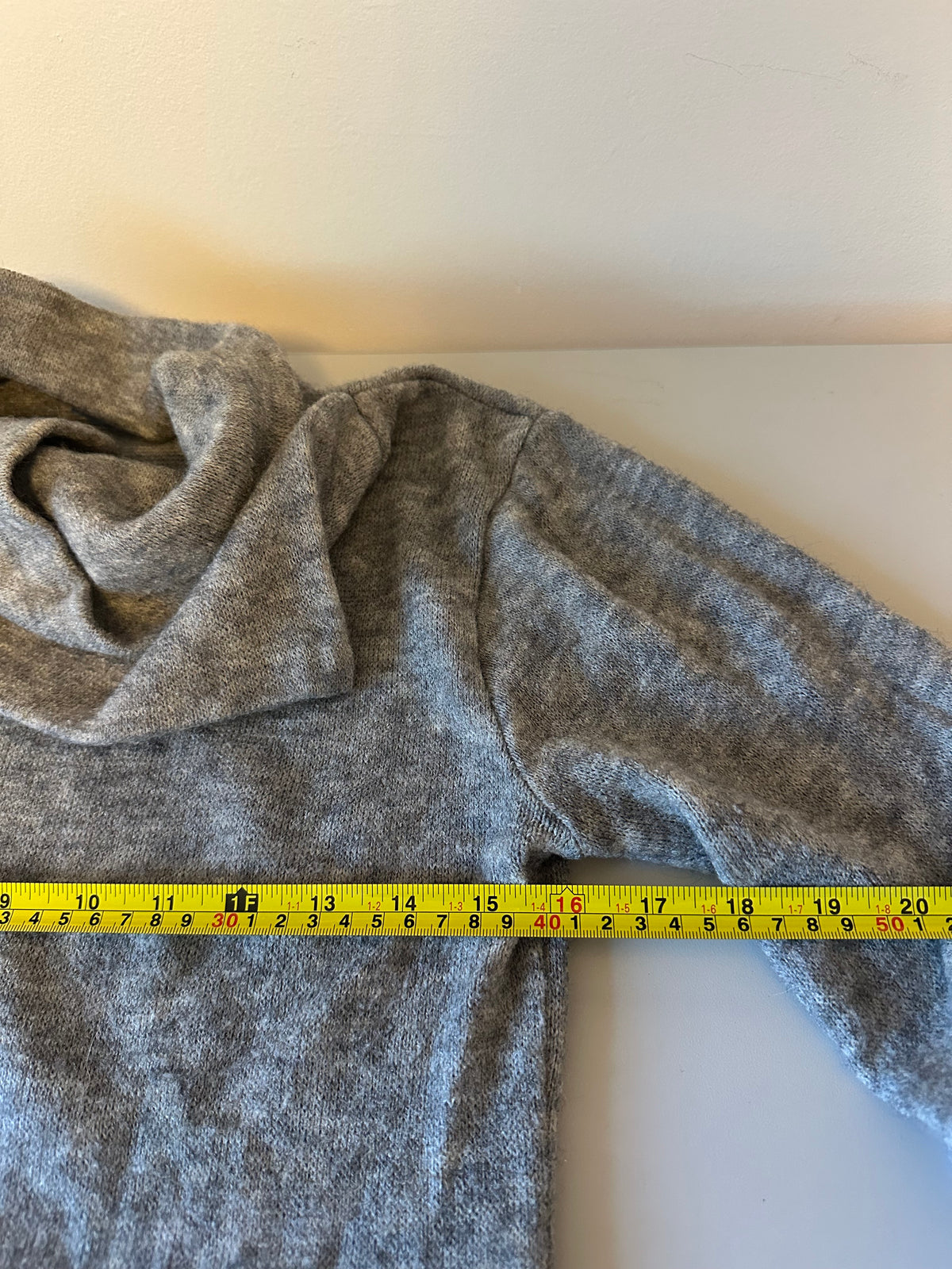 Kavu Gray Asymmetrical Cowl Neck Long Sleeve Knit Sweater | Size Small