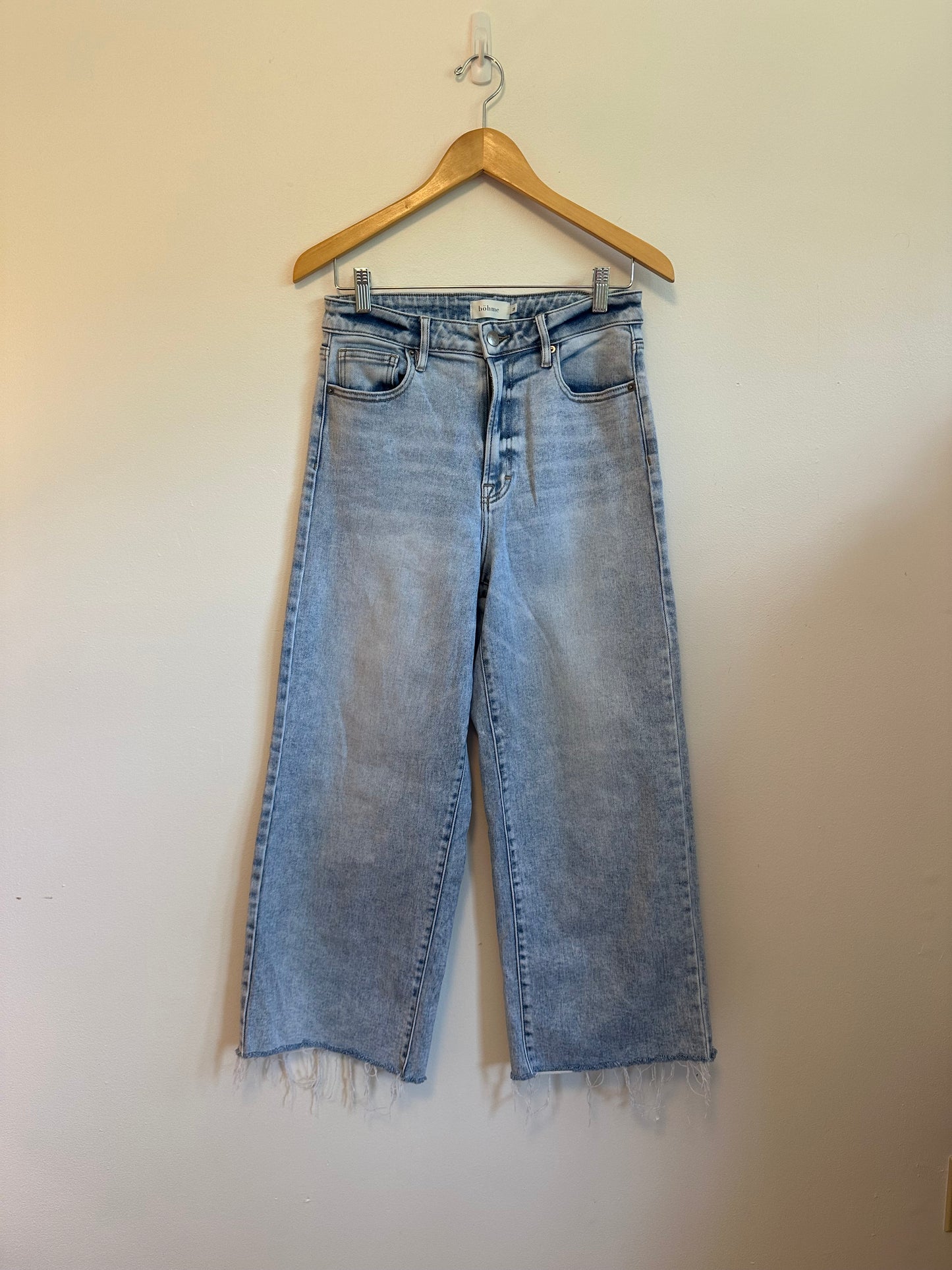 Bohme Colette Wide Leg Light Wash Raw Hem Jeans | Size 28