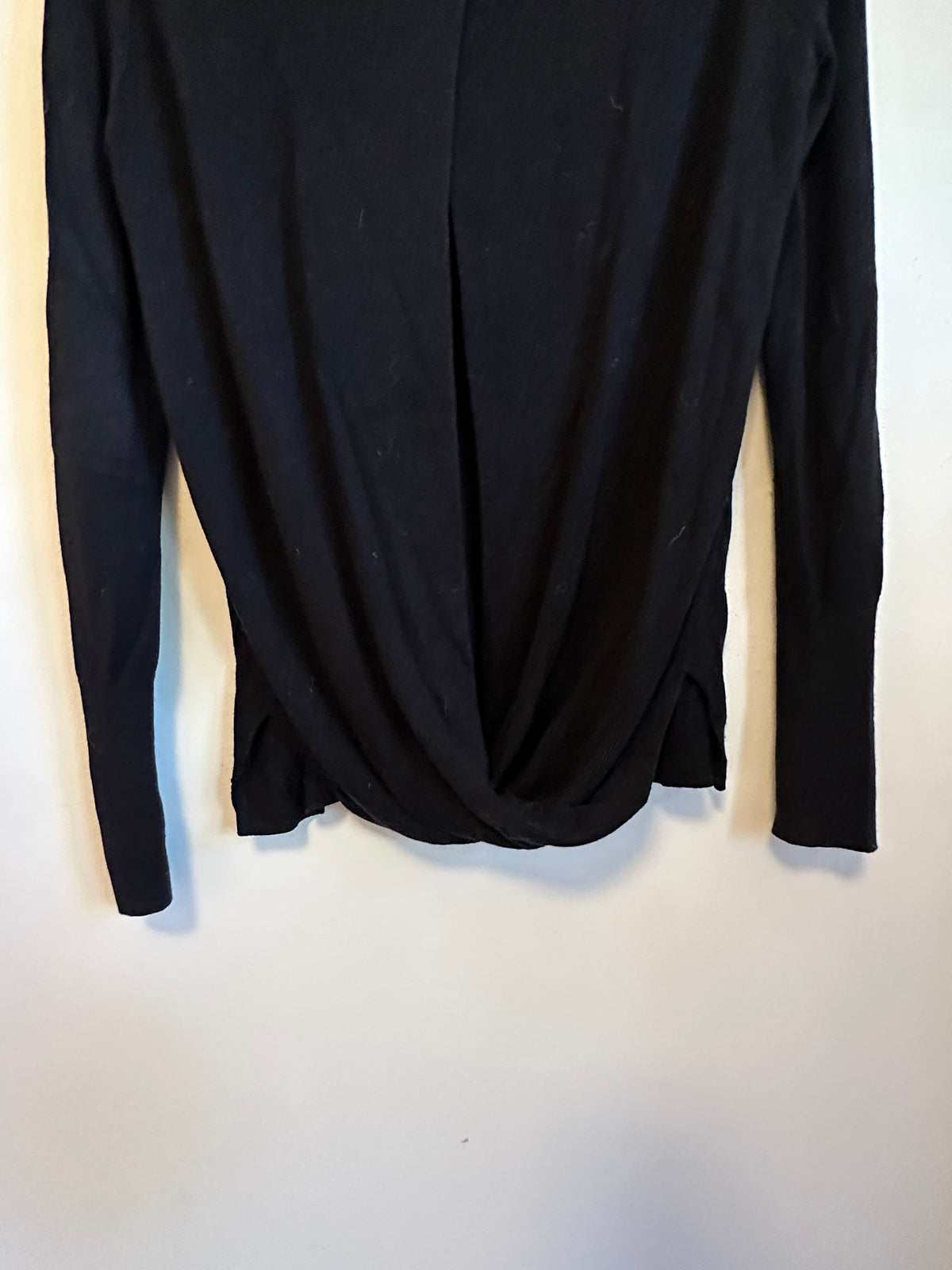 Lululemon Black Twist Back Long Sleeve Knit Crew Neck Sweater