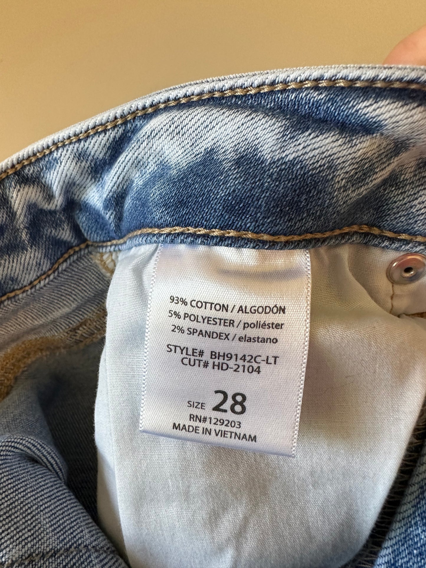 Bohme Colette Wide Leg Light Wash Raw Hem Jeans | Size 28