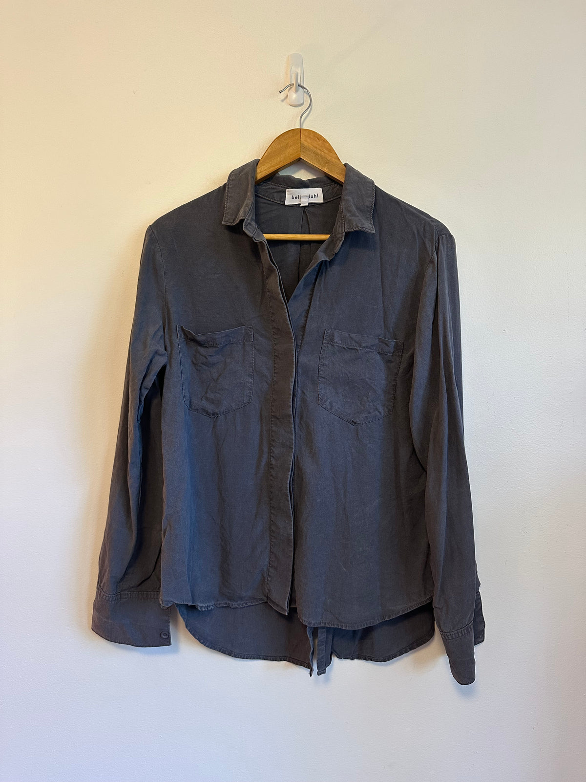 Bella Dahl Charcoal Gray Tencel Lyocell Button Down Shirt | Size Medium